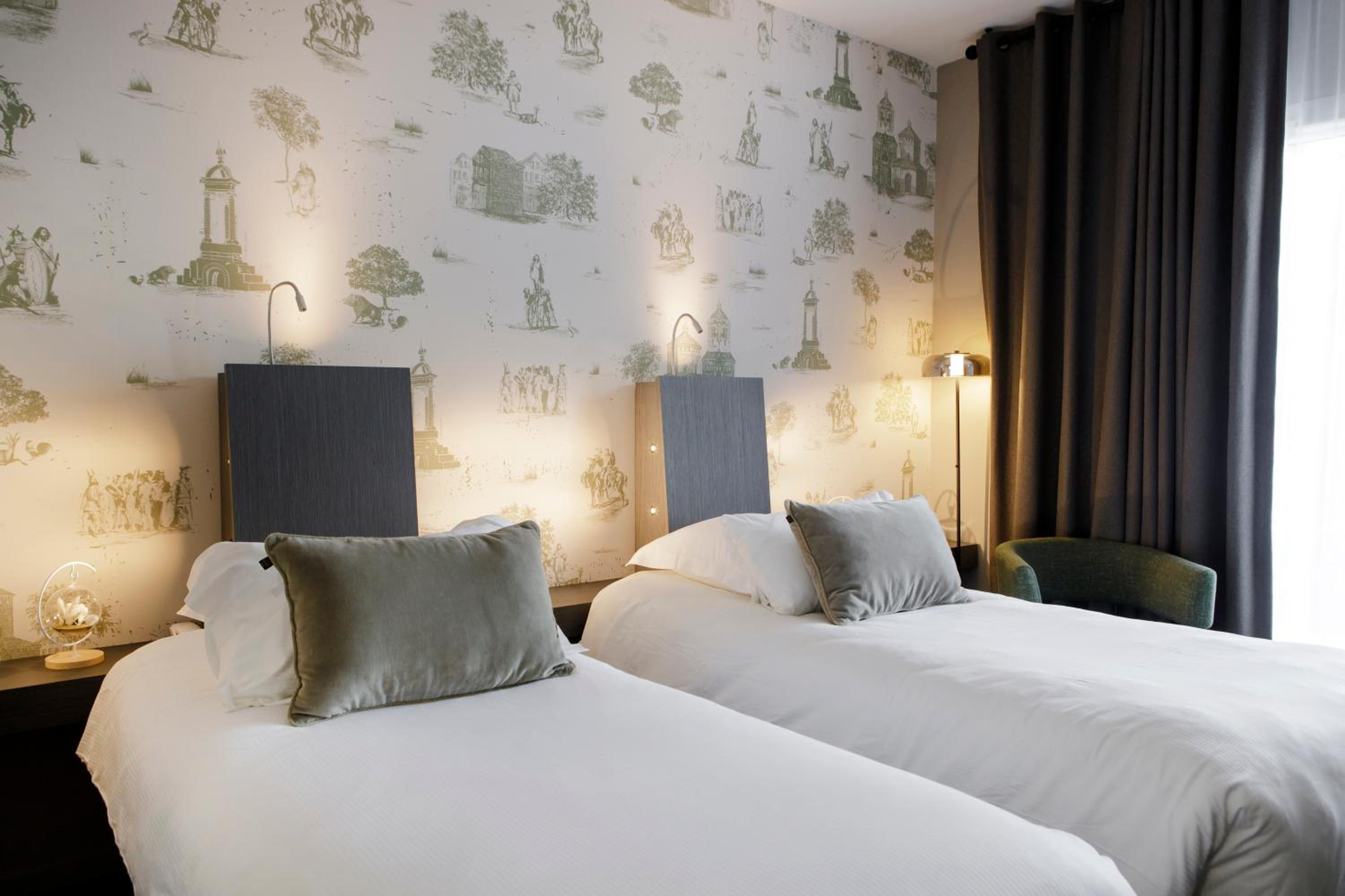 Standard Twin Room - Photo 8
