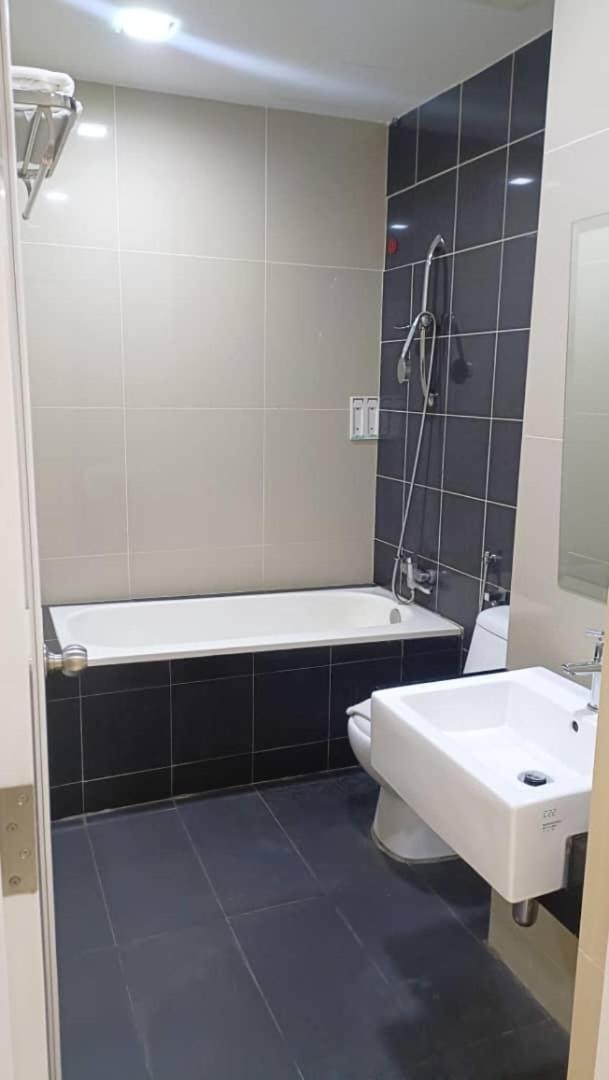 Deluxe Double Room with Bath