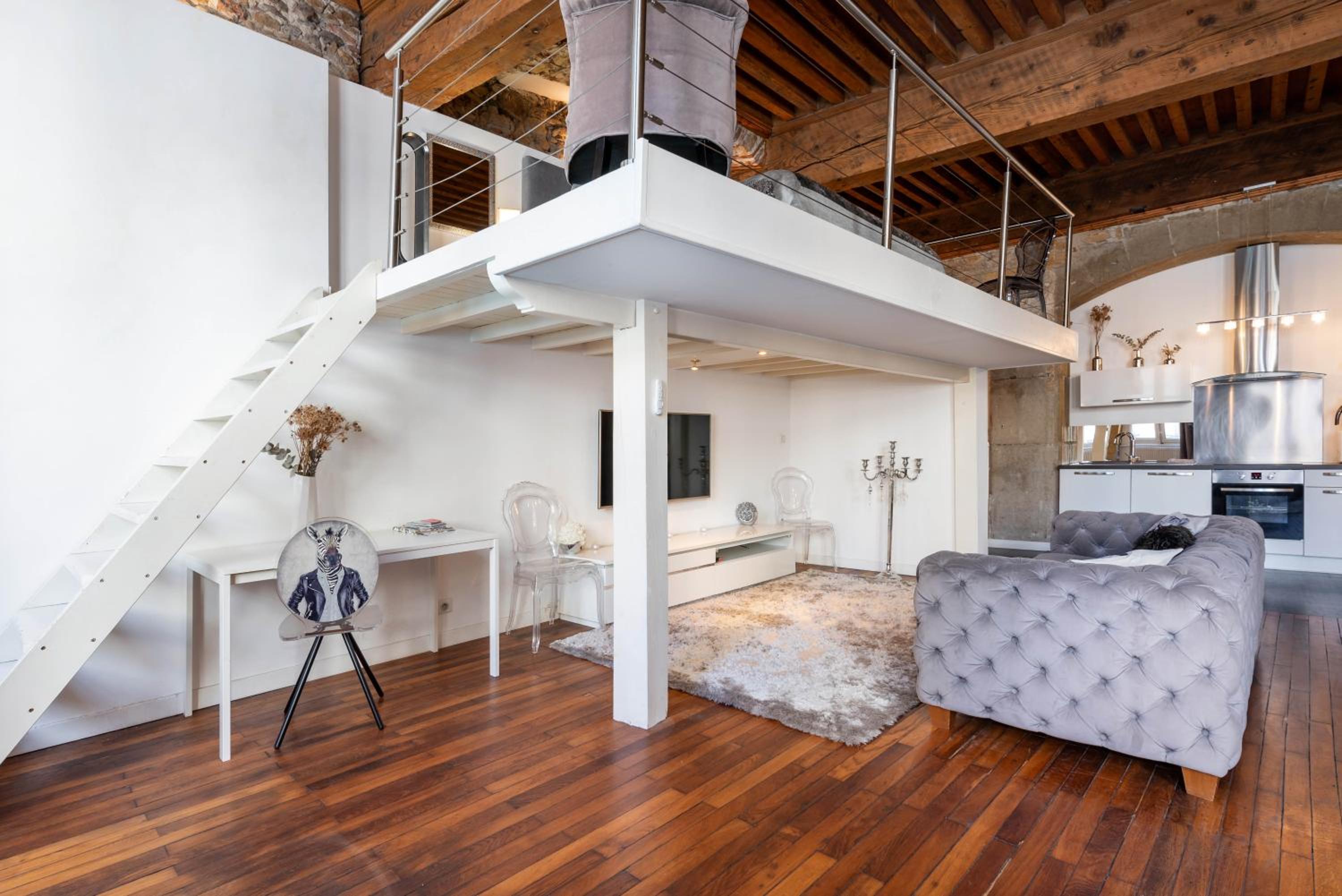 Loft - Photo 12