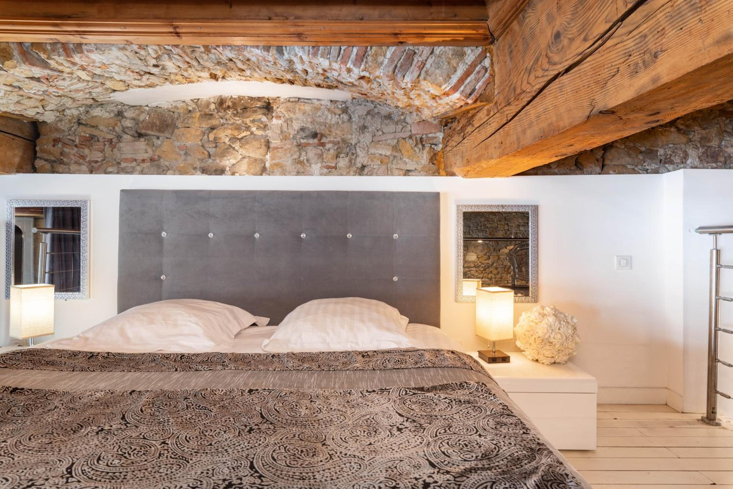 Loft - Photo 16