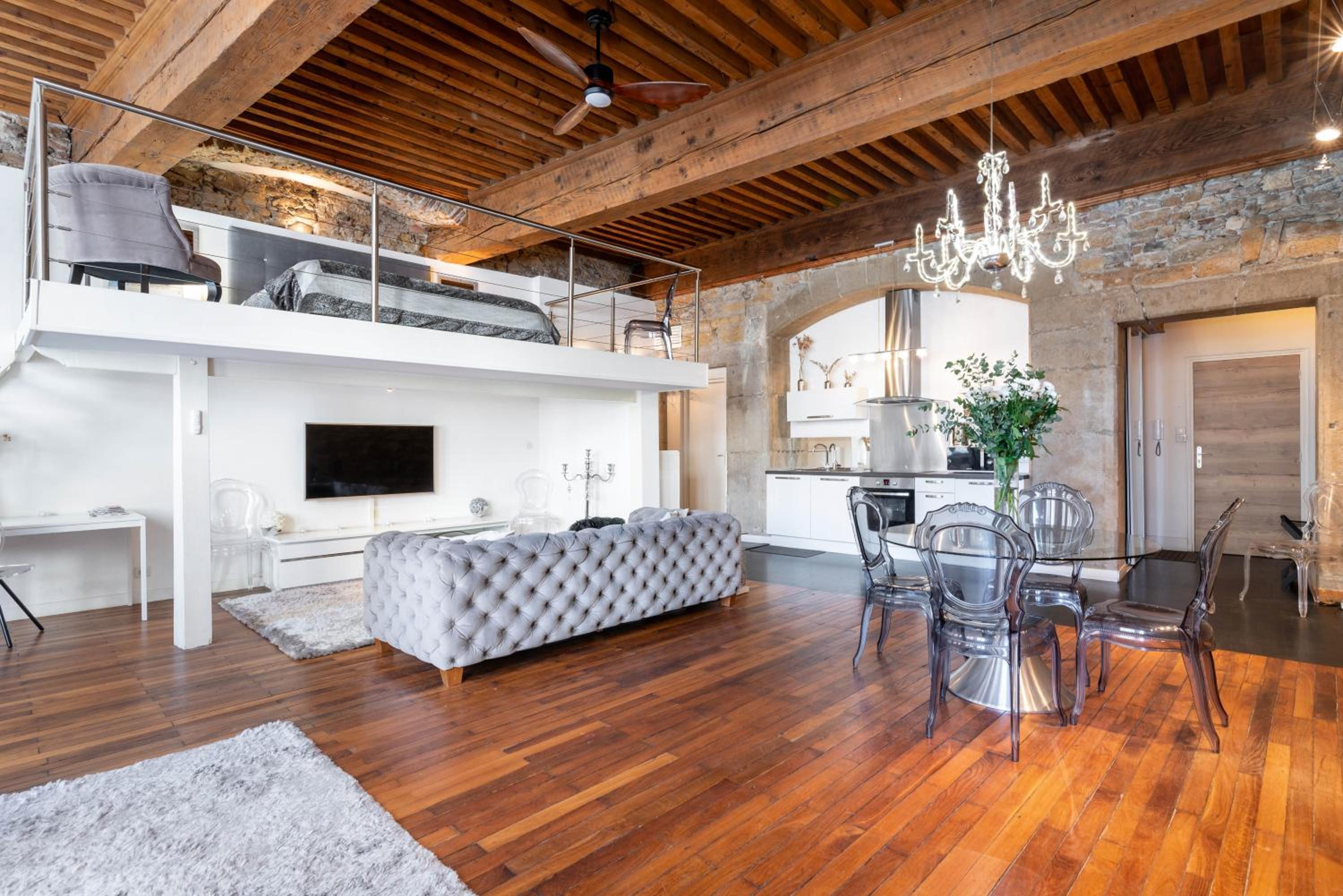 Loft - Photo 4
