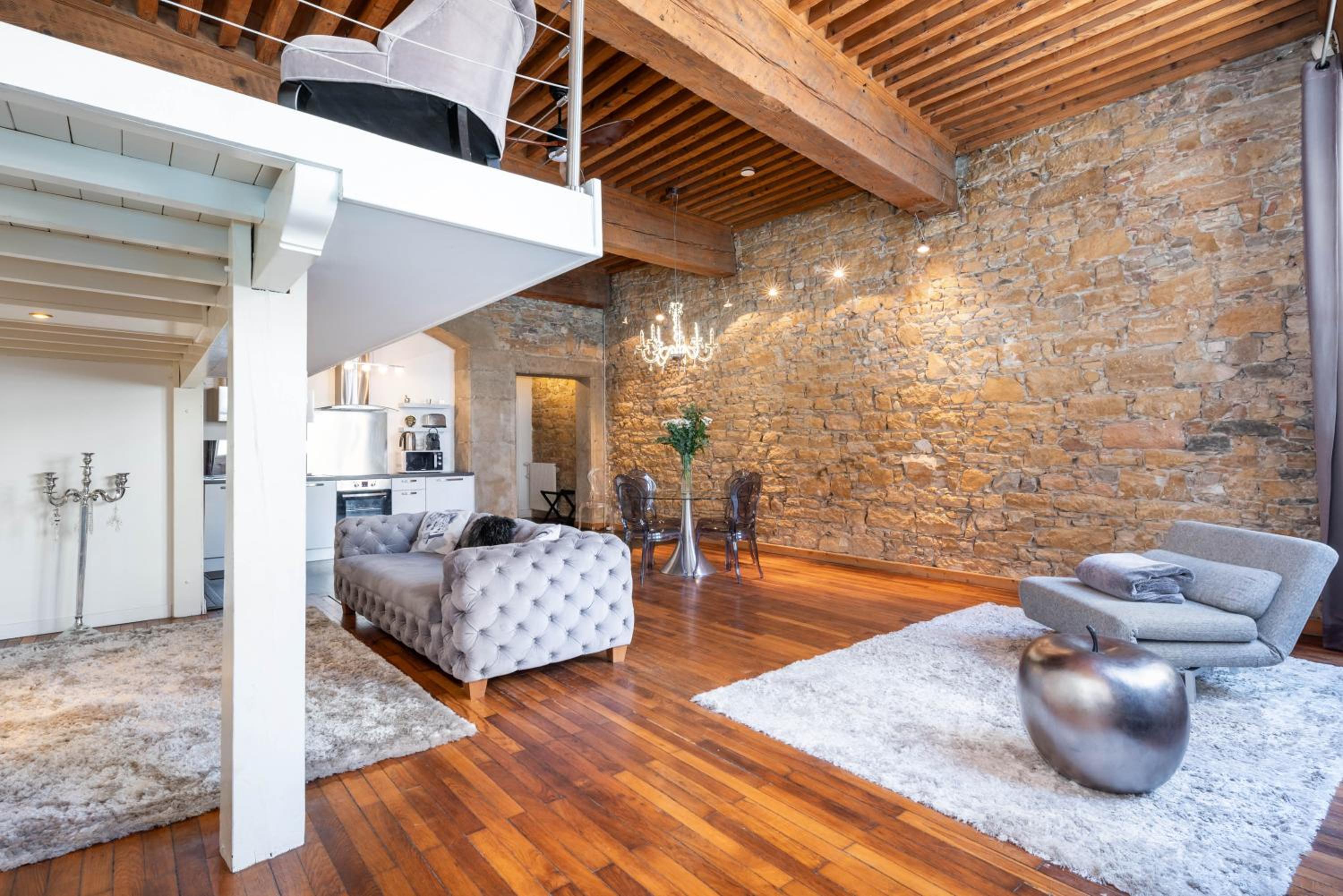 Loft - Photo 17