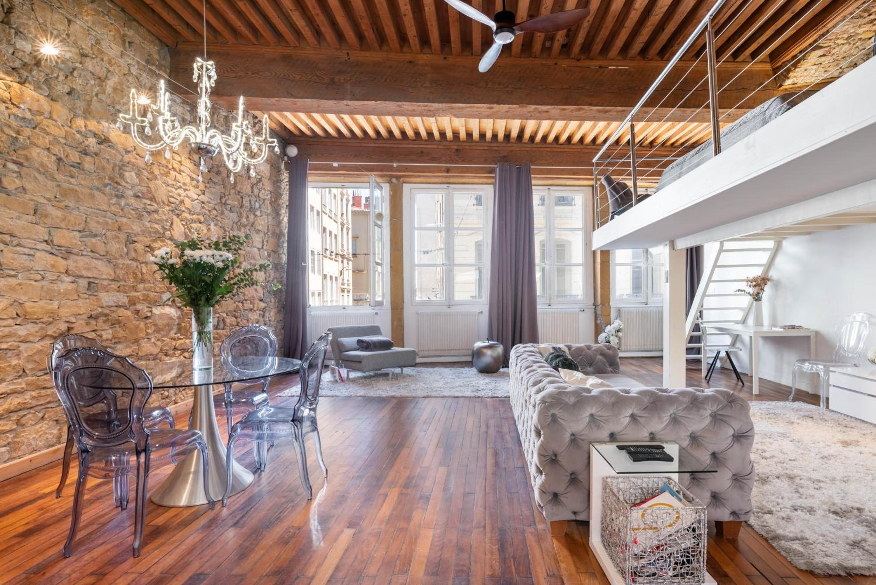 Loft - Photo 3