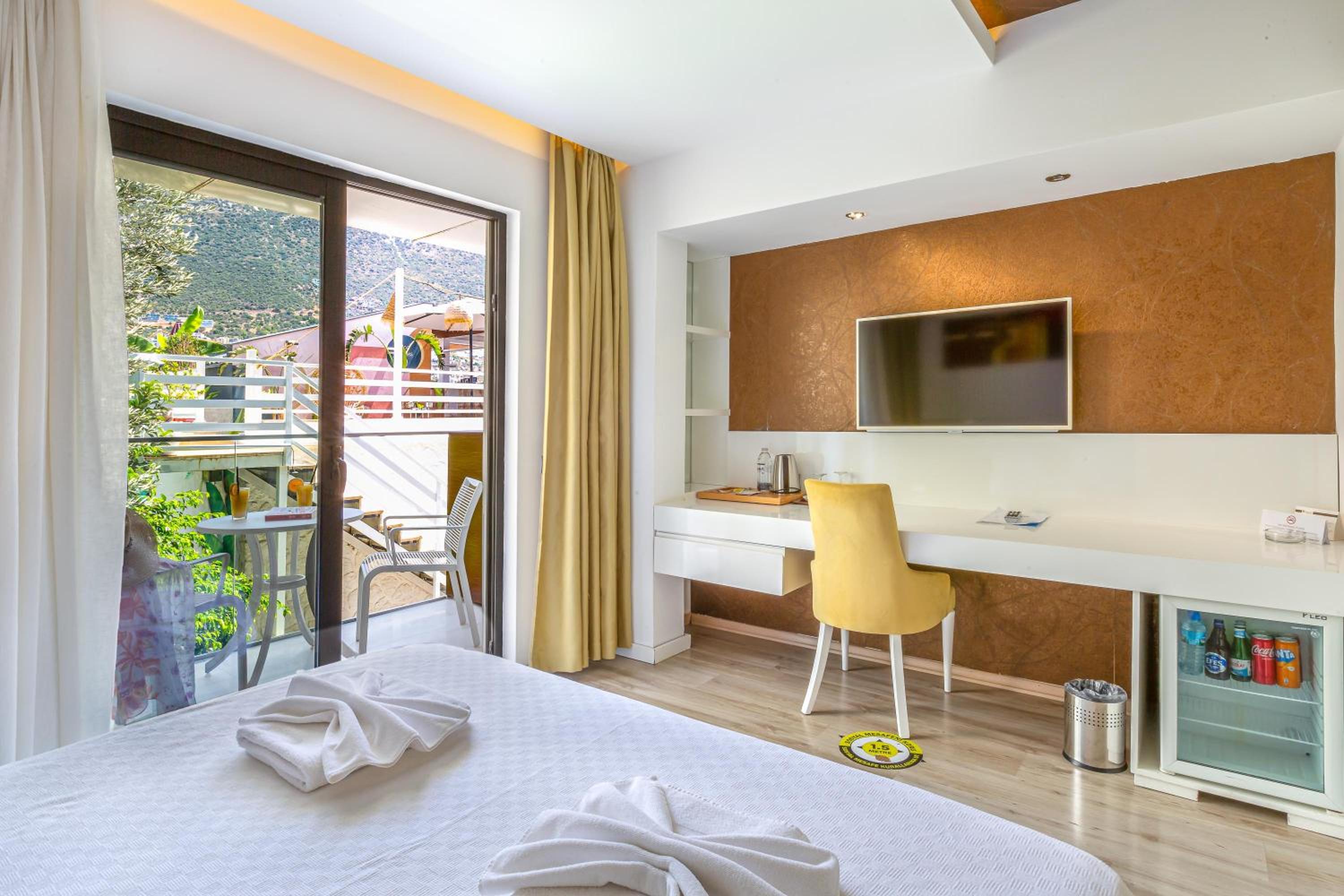 Standard Double or Twin Room - Photo 4