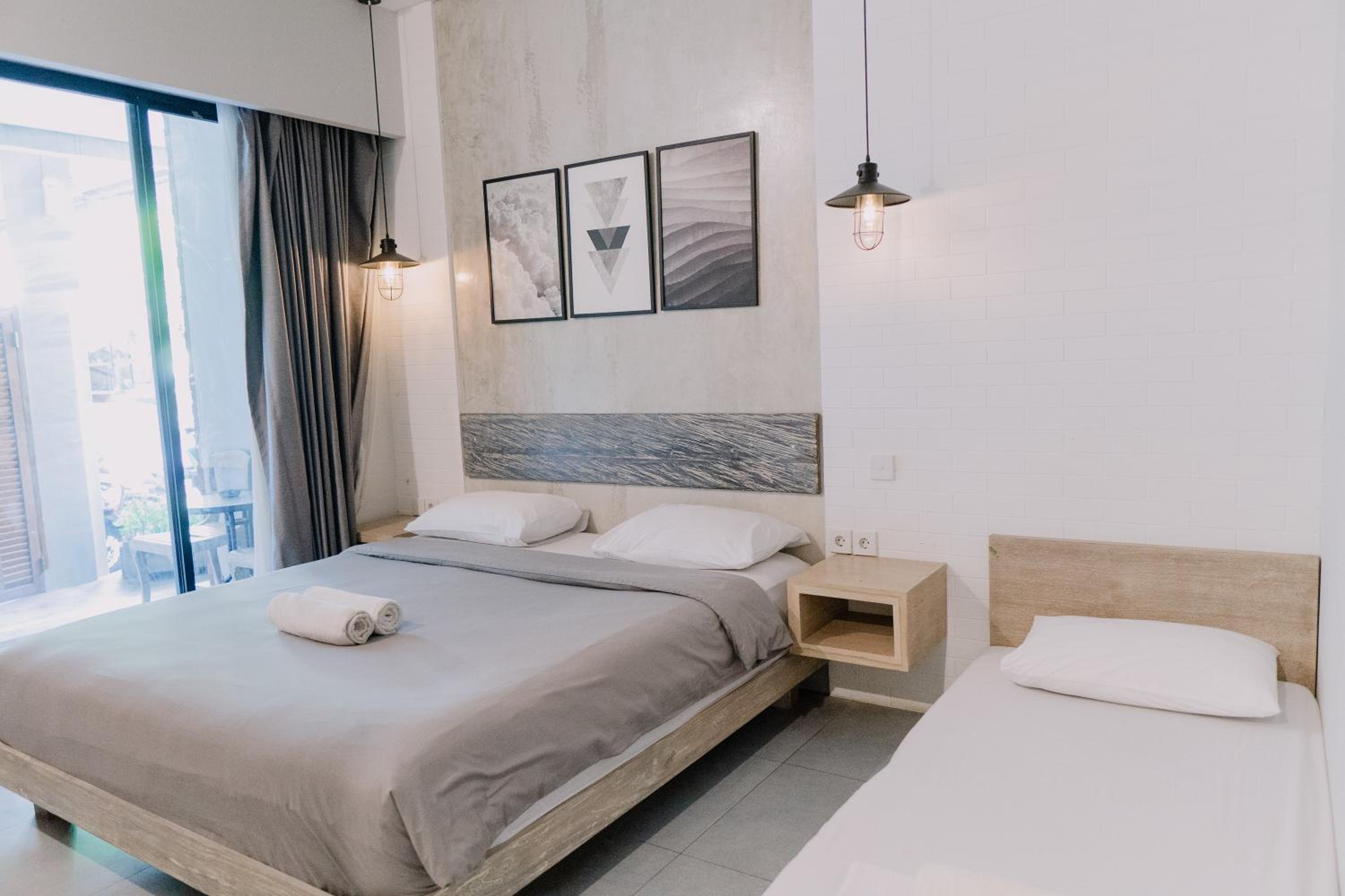 Superior Triple Room - Photo 11