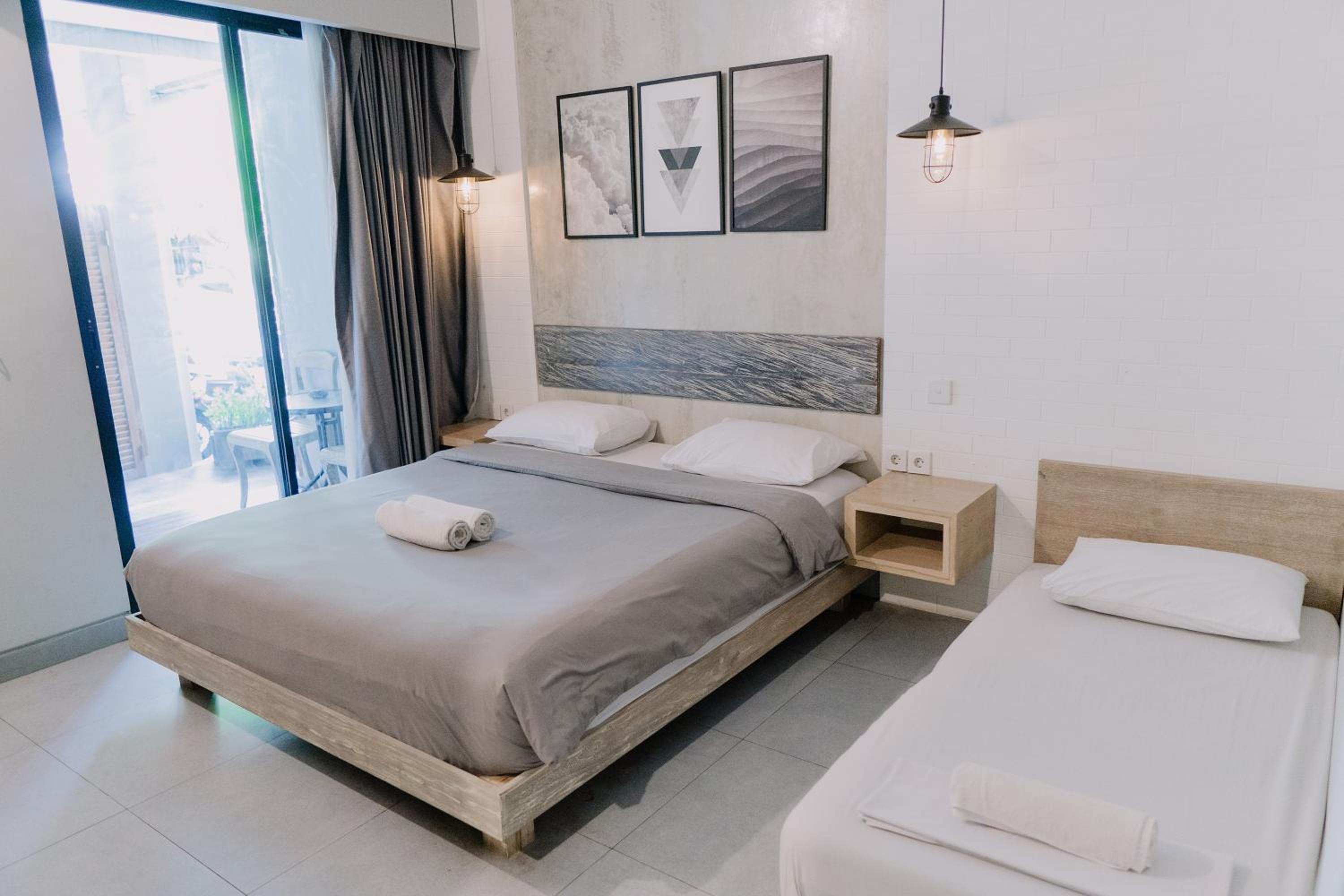 Superior Triple Room - Photo 8