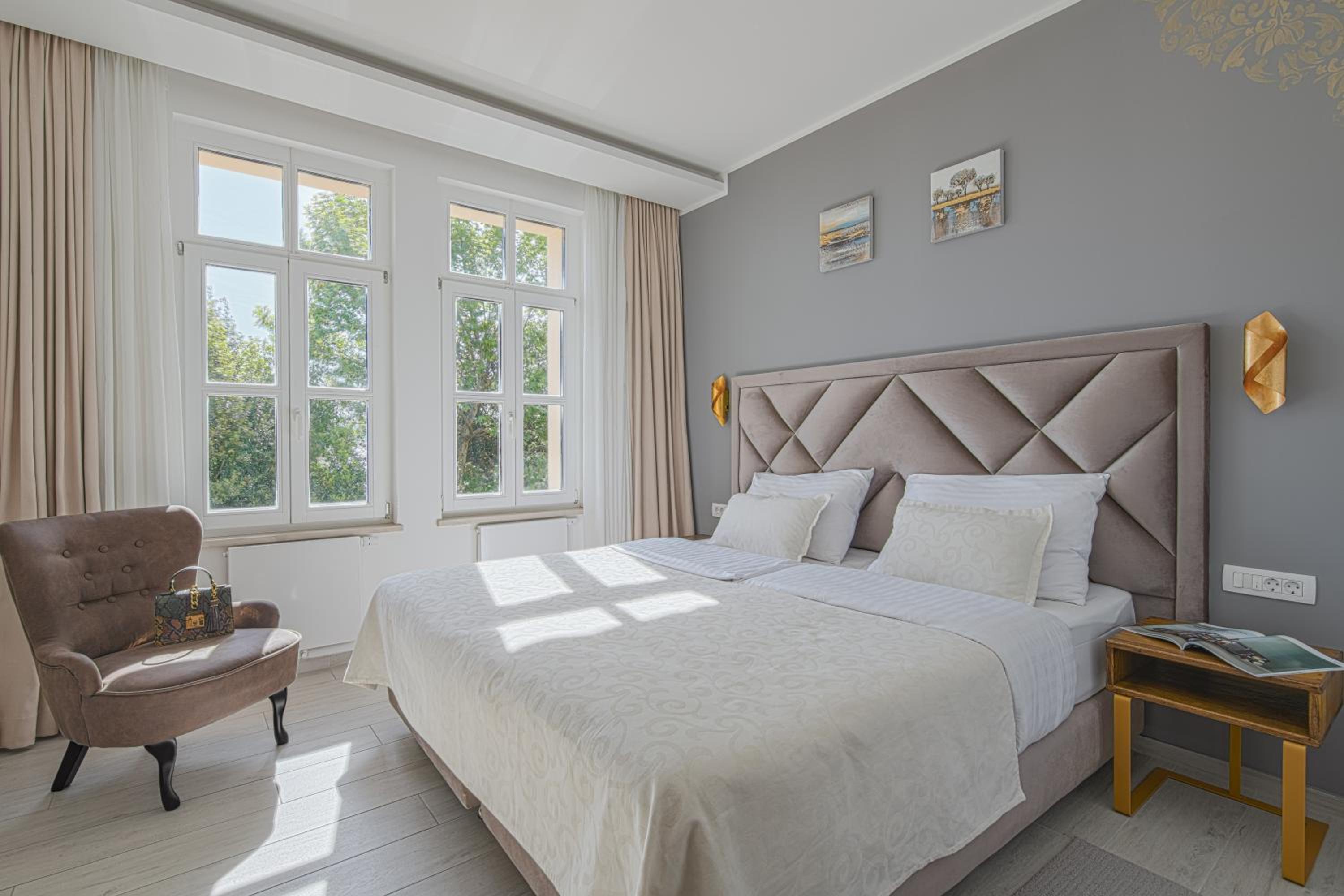 Deluxe Double Room with Sea View - Photo 2