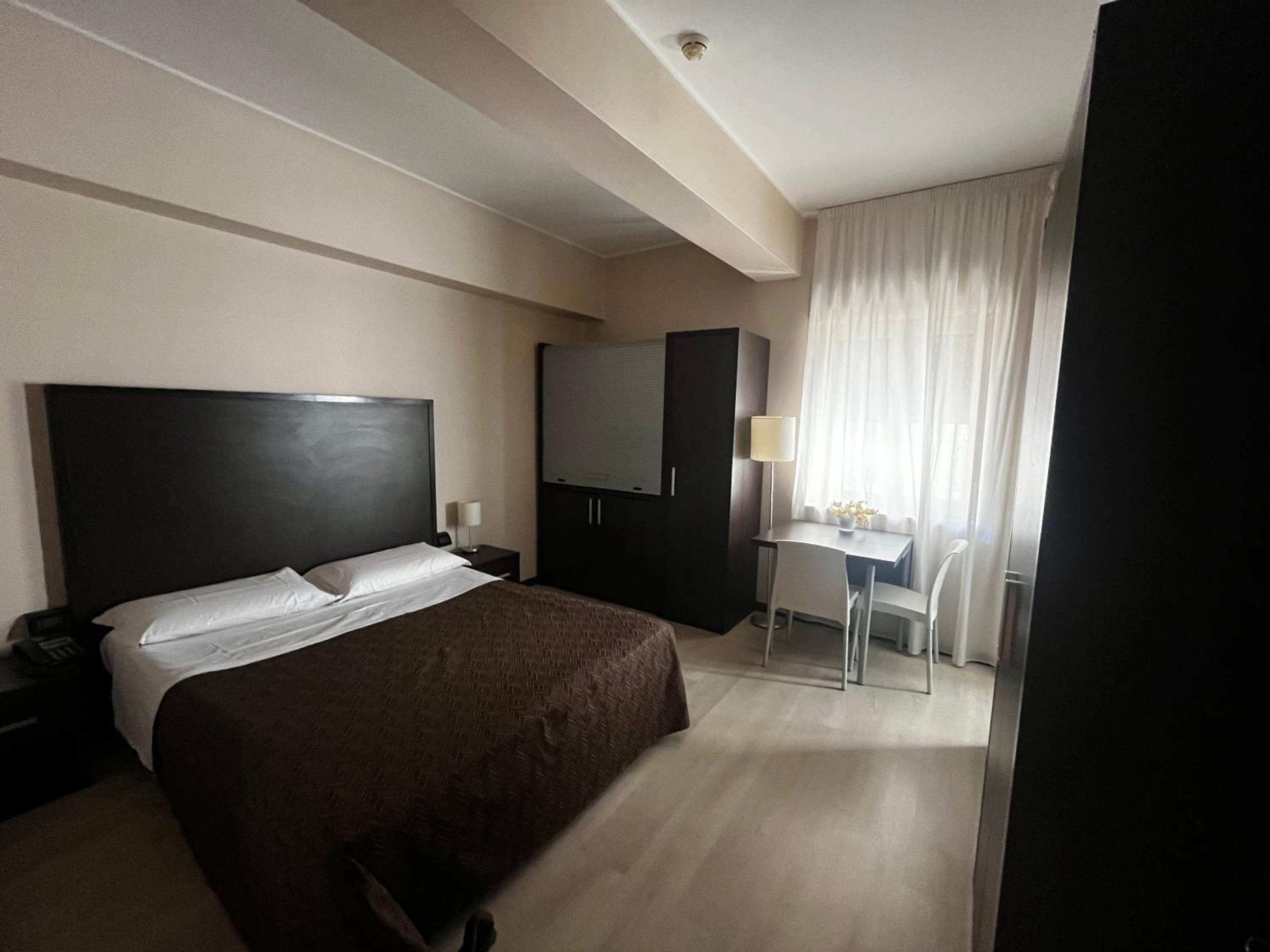 Single Room photo 3
