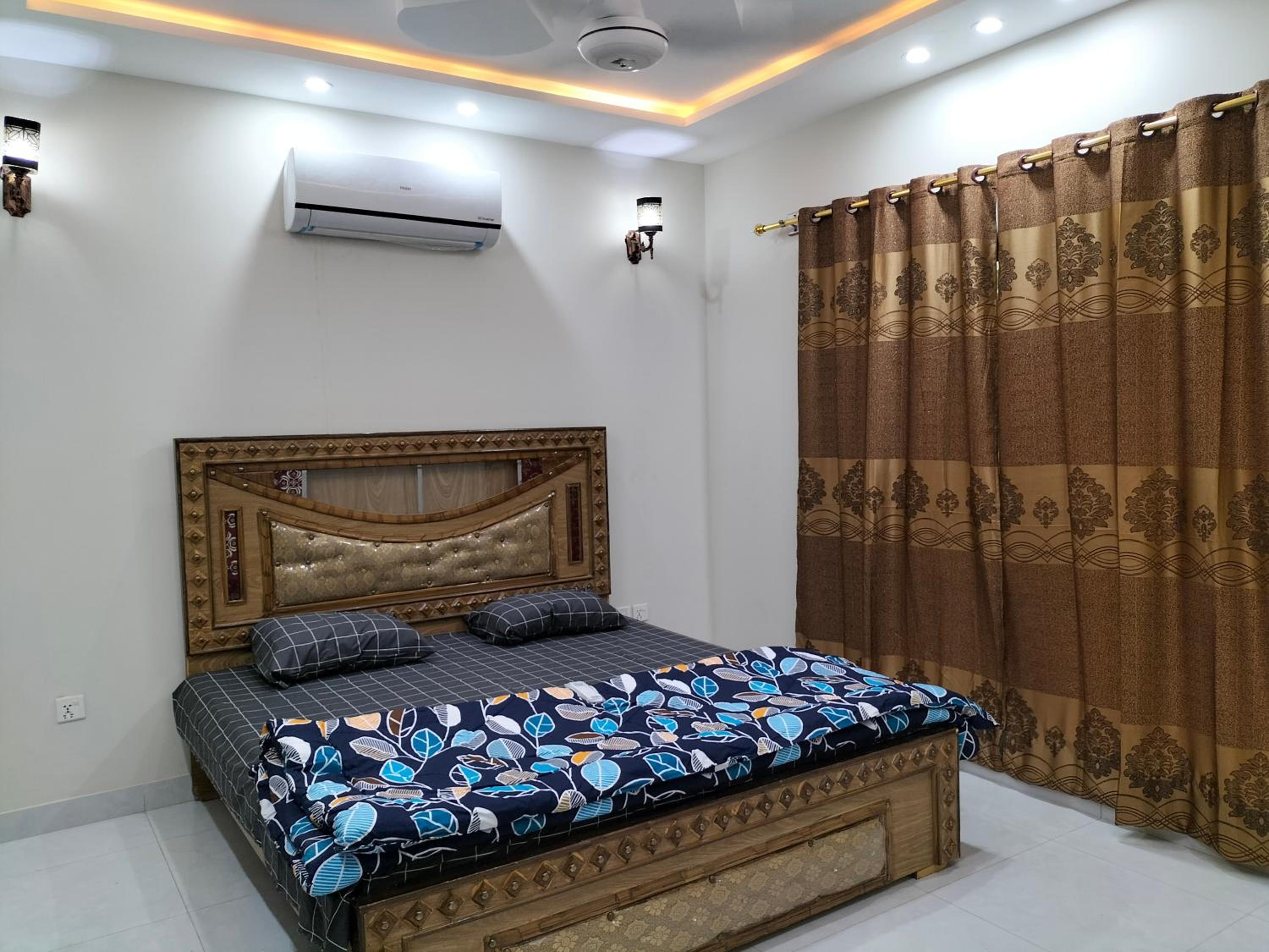 Three-Bedroom Villa photo 1