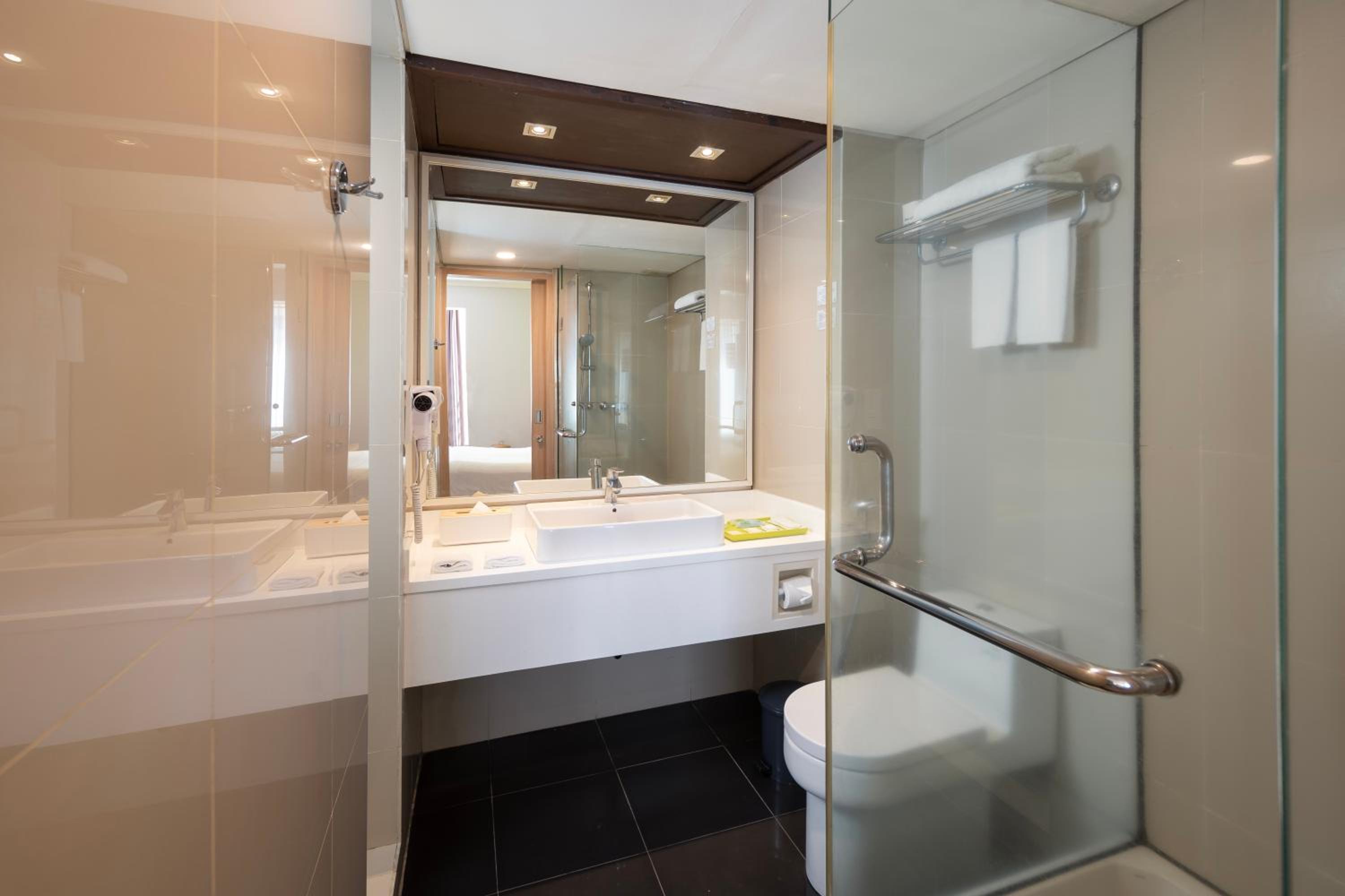 Premier Double or Twin Room - Photo 2