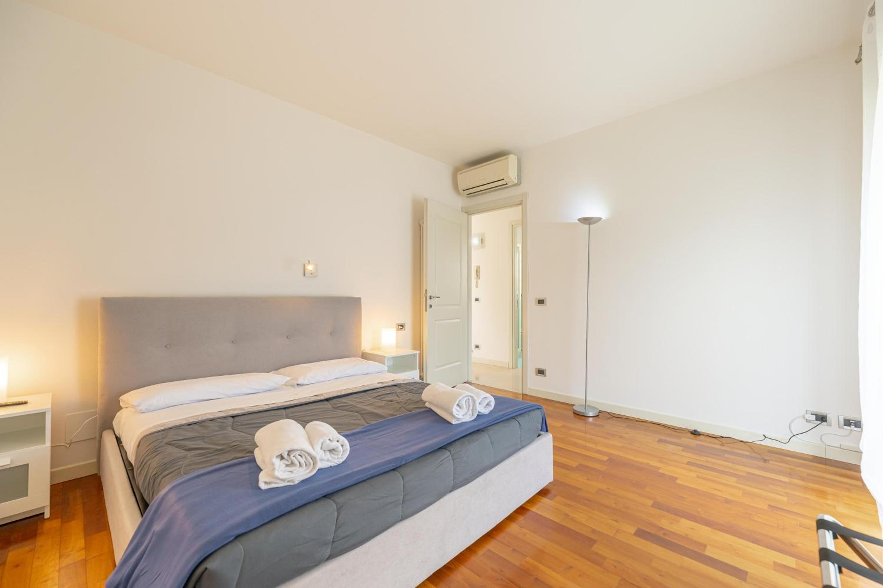Villa photo 1