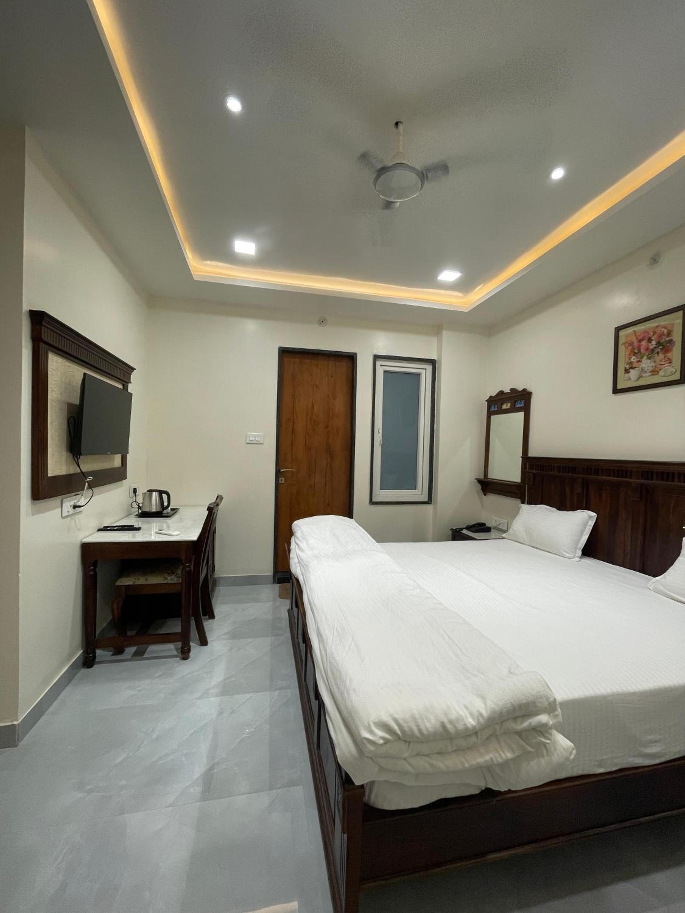 Deluxe Double Room photo 3