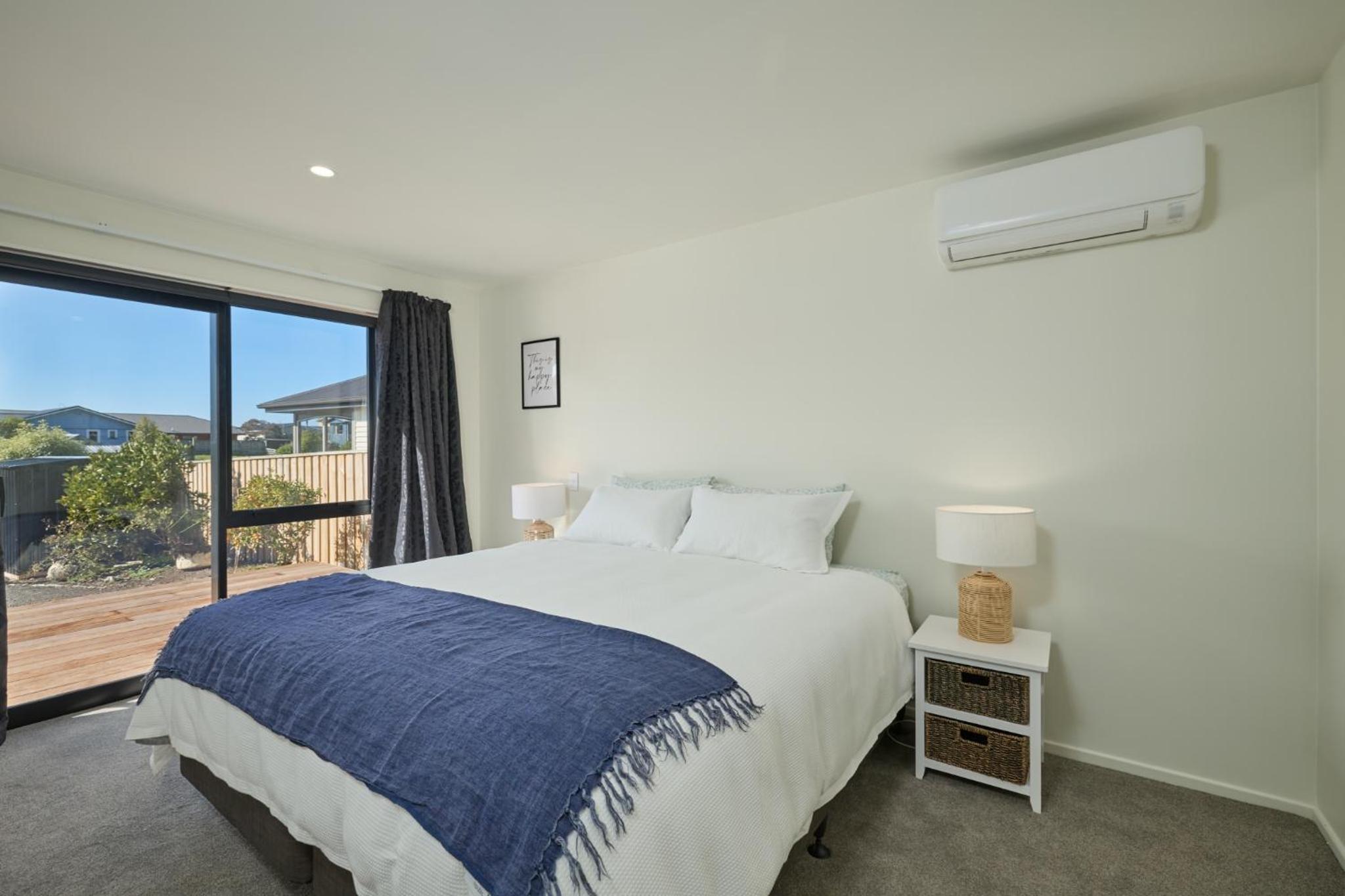 Three-Bedroom Vacation Home  photo 2
