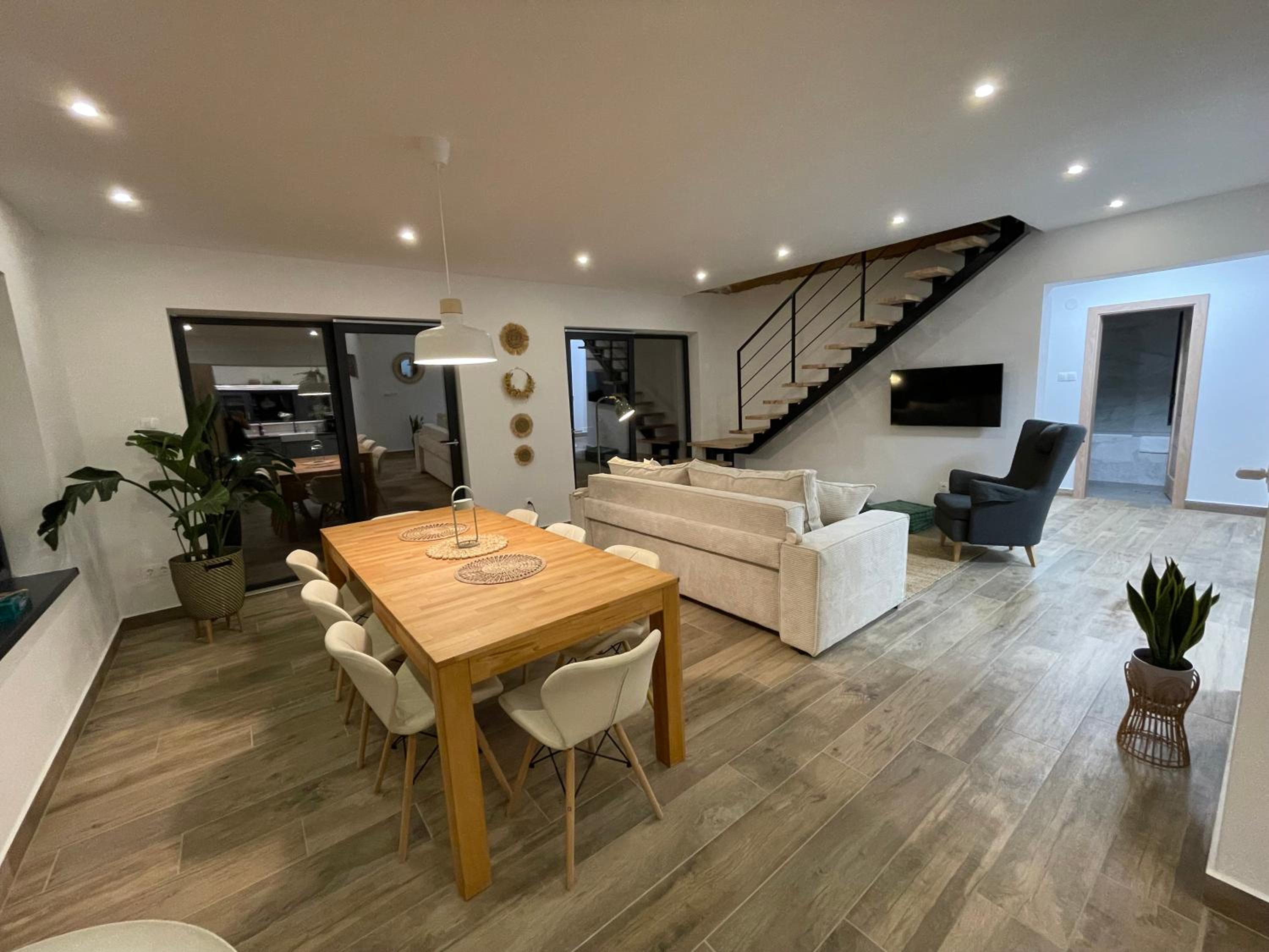 Two-Bedroom House photo 2