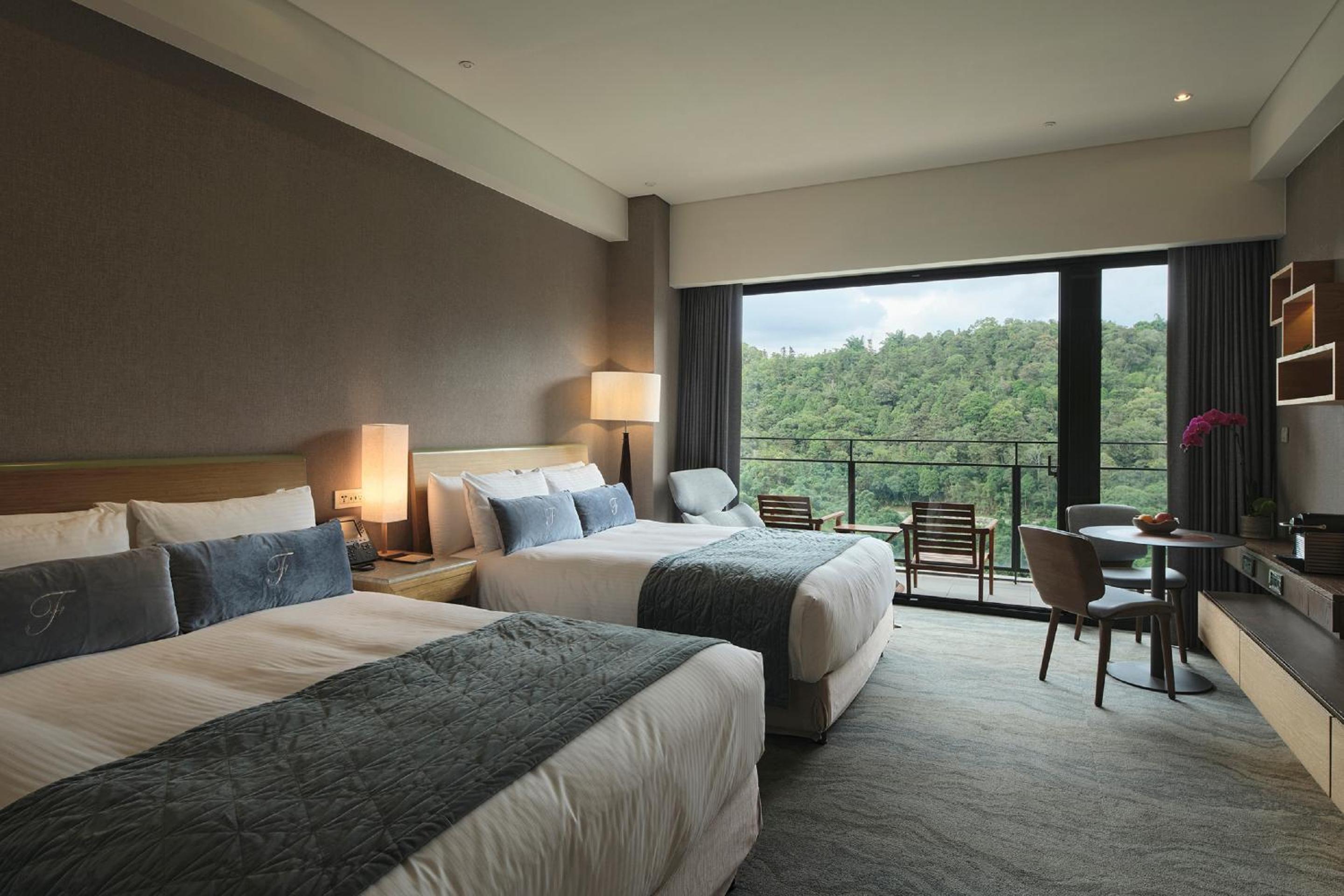 Premier Family Mountain View - Photo 4