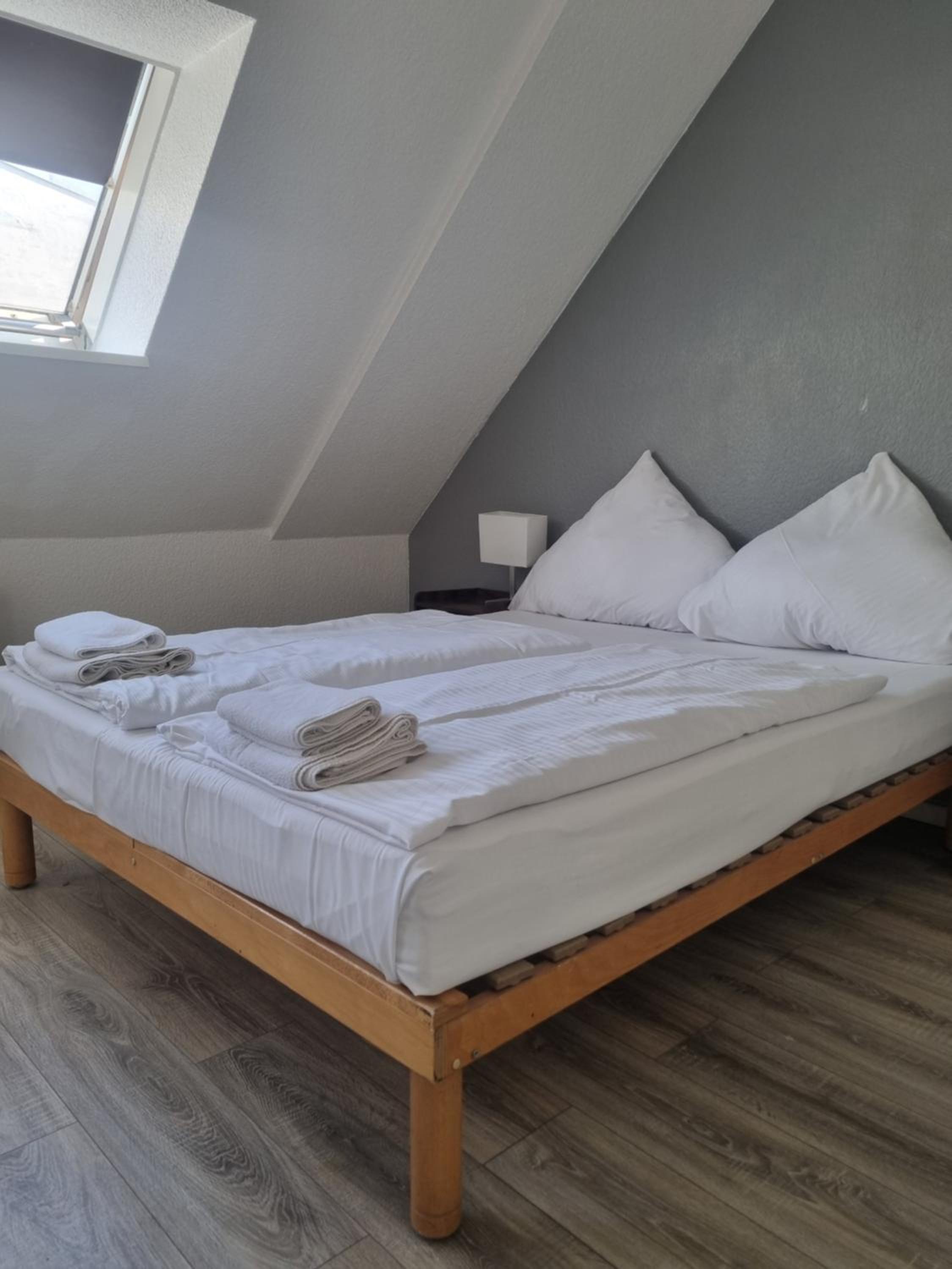 Single Room - Attic photo 2