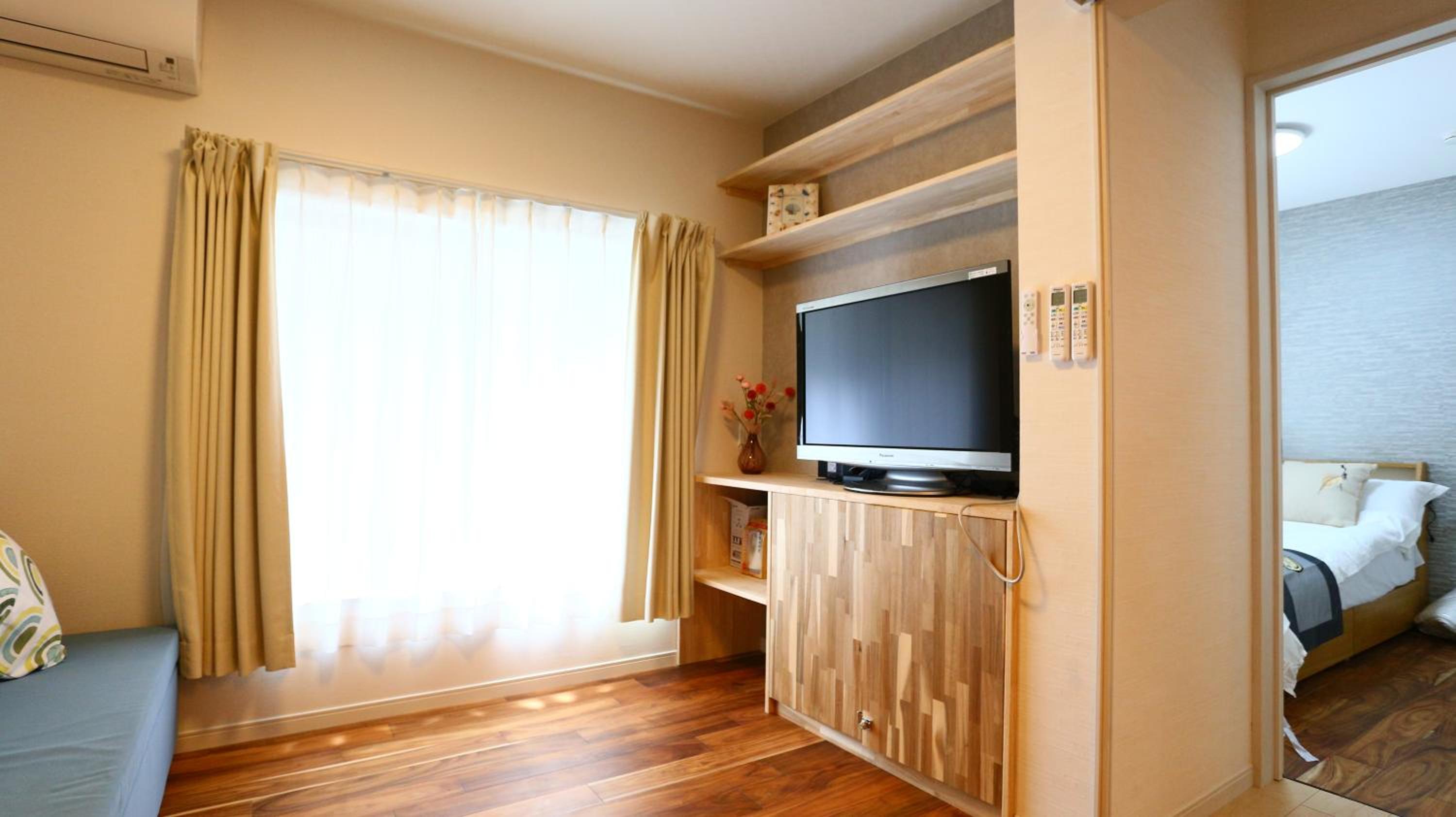 Three-Bedroom Apartment photo 2