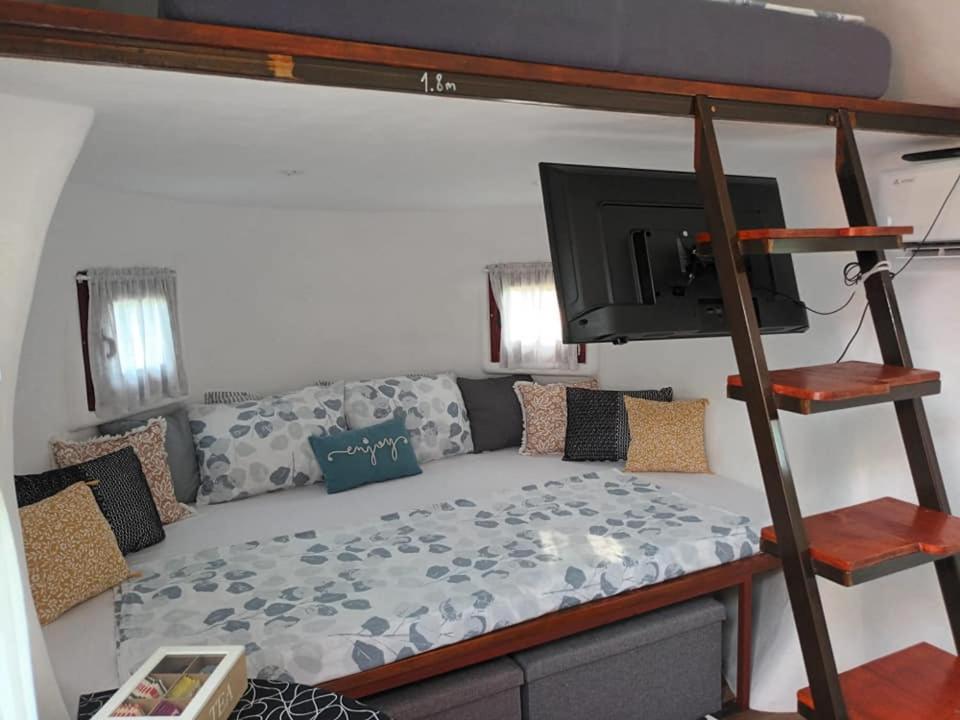 Mobile Home - Photo 27