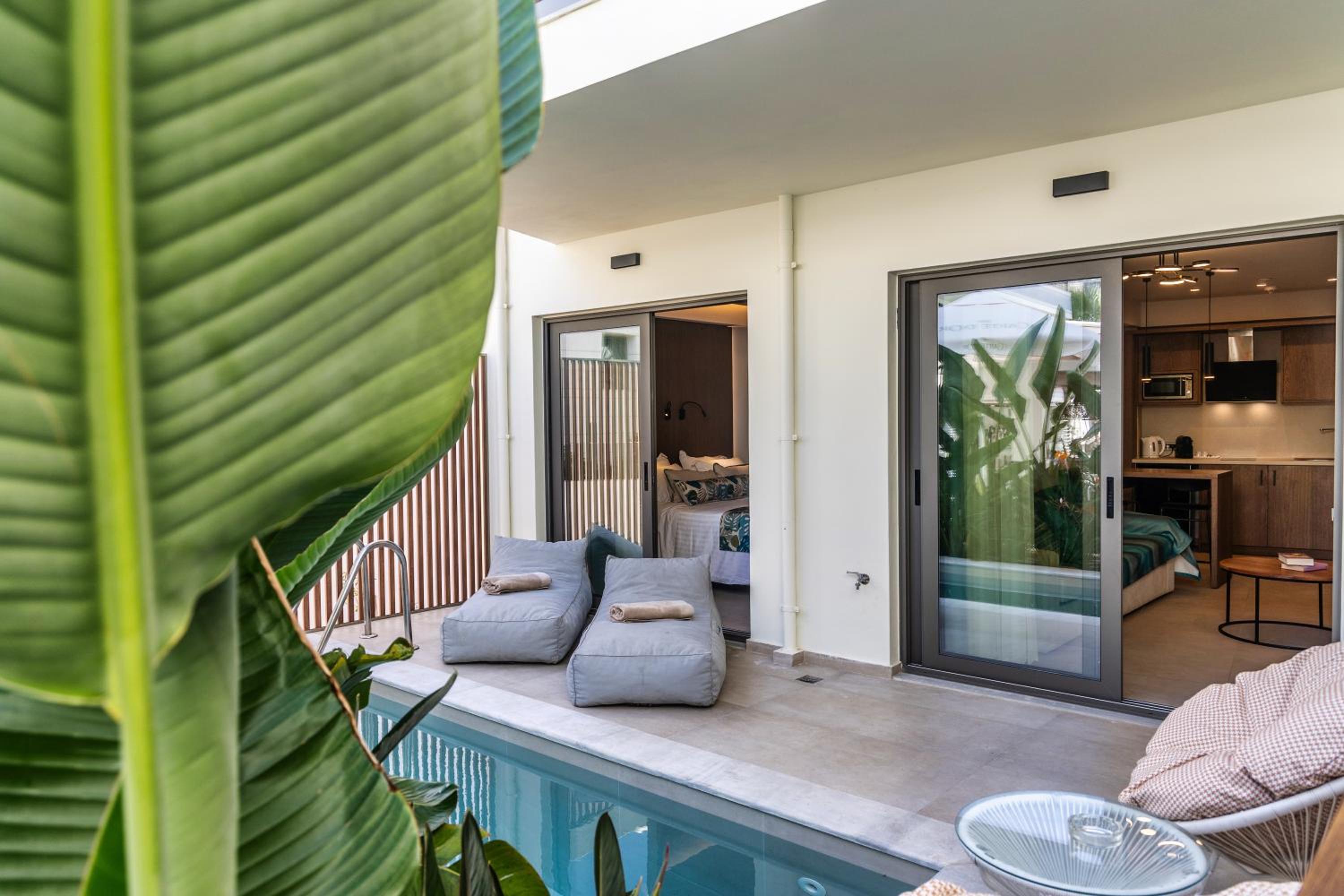Junior Suite with Private Pool