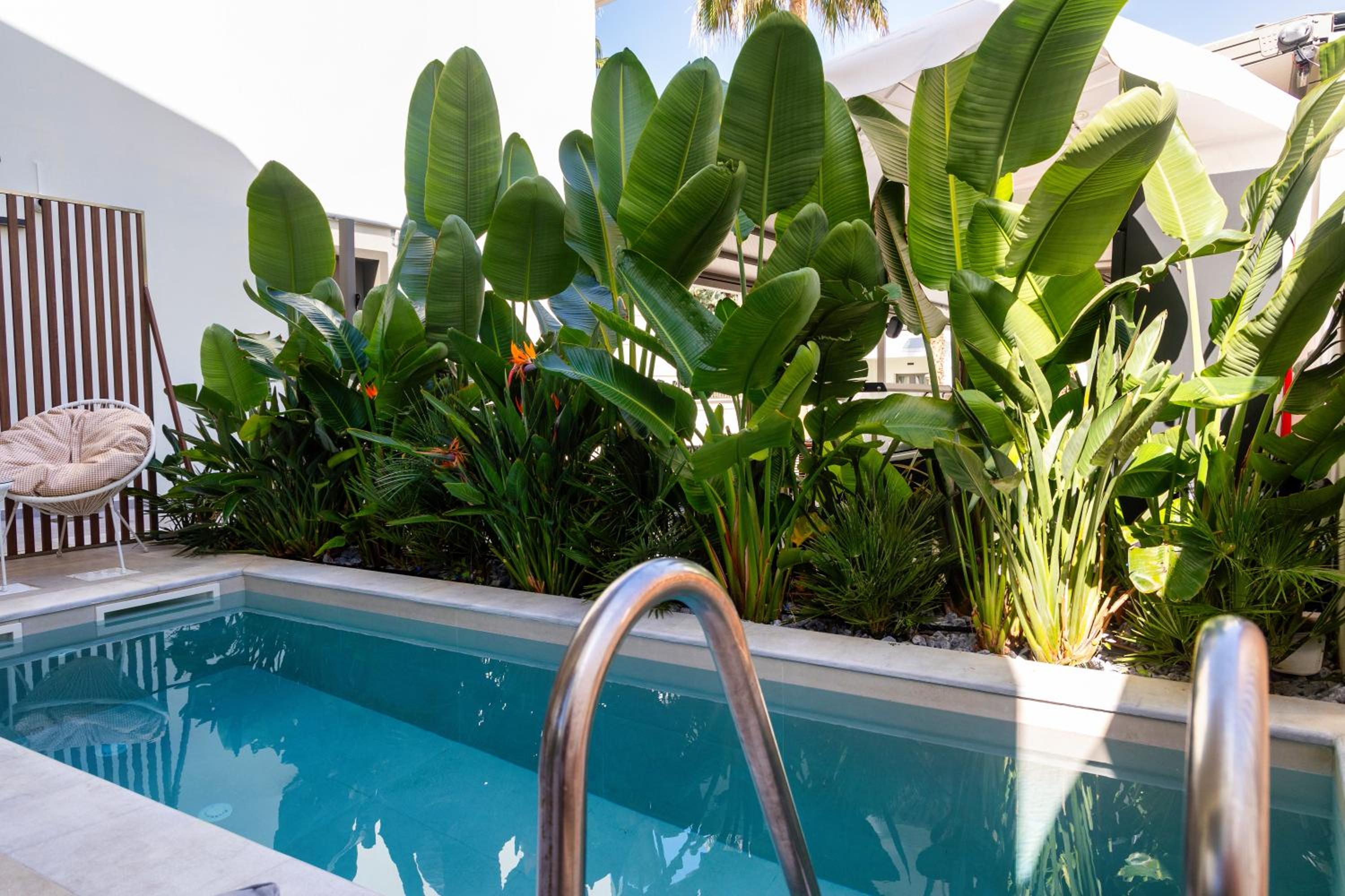 Junior Suite with Private Pool