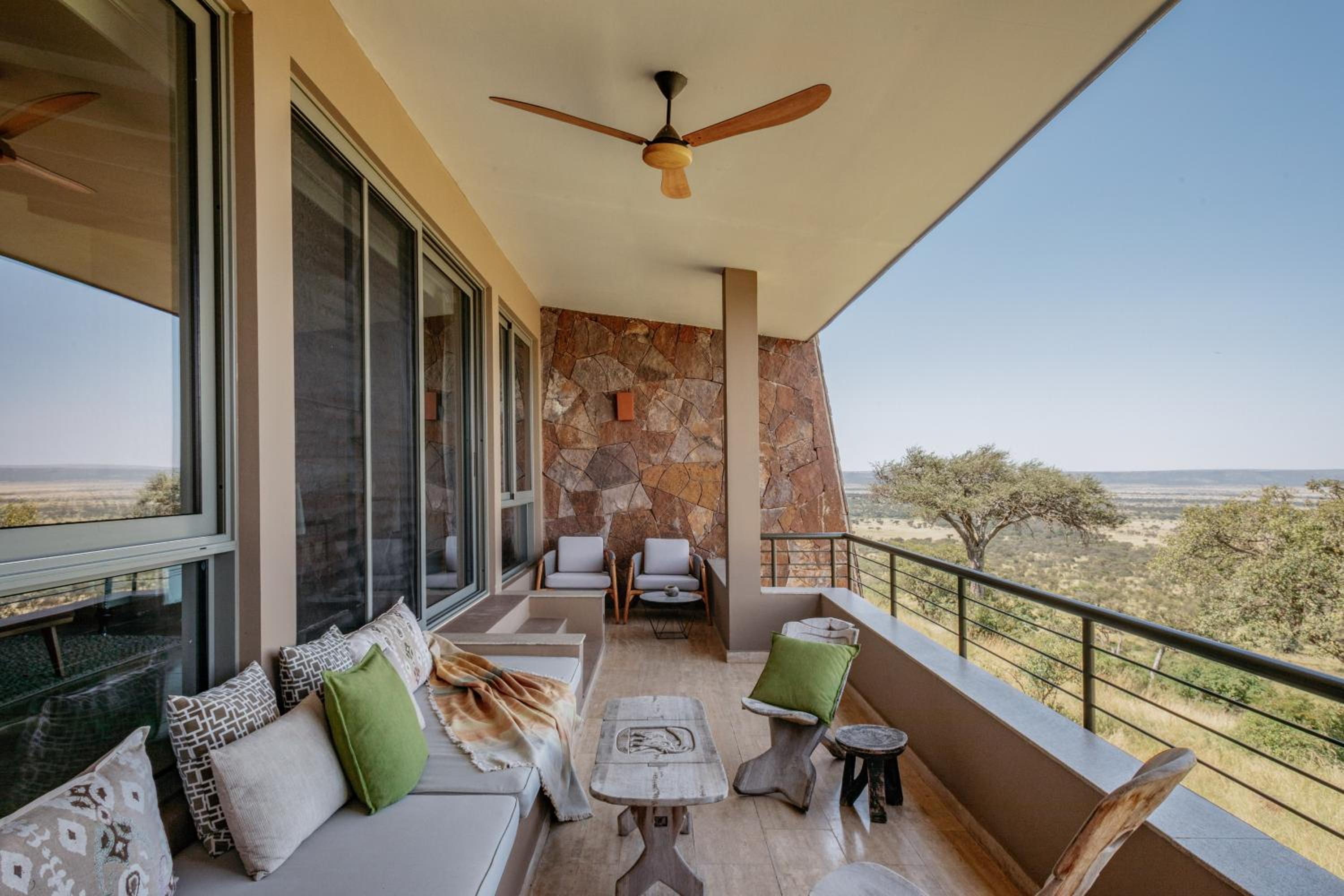 1-BEDROOM SUITE SAVANNAH PANORAMIC