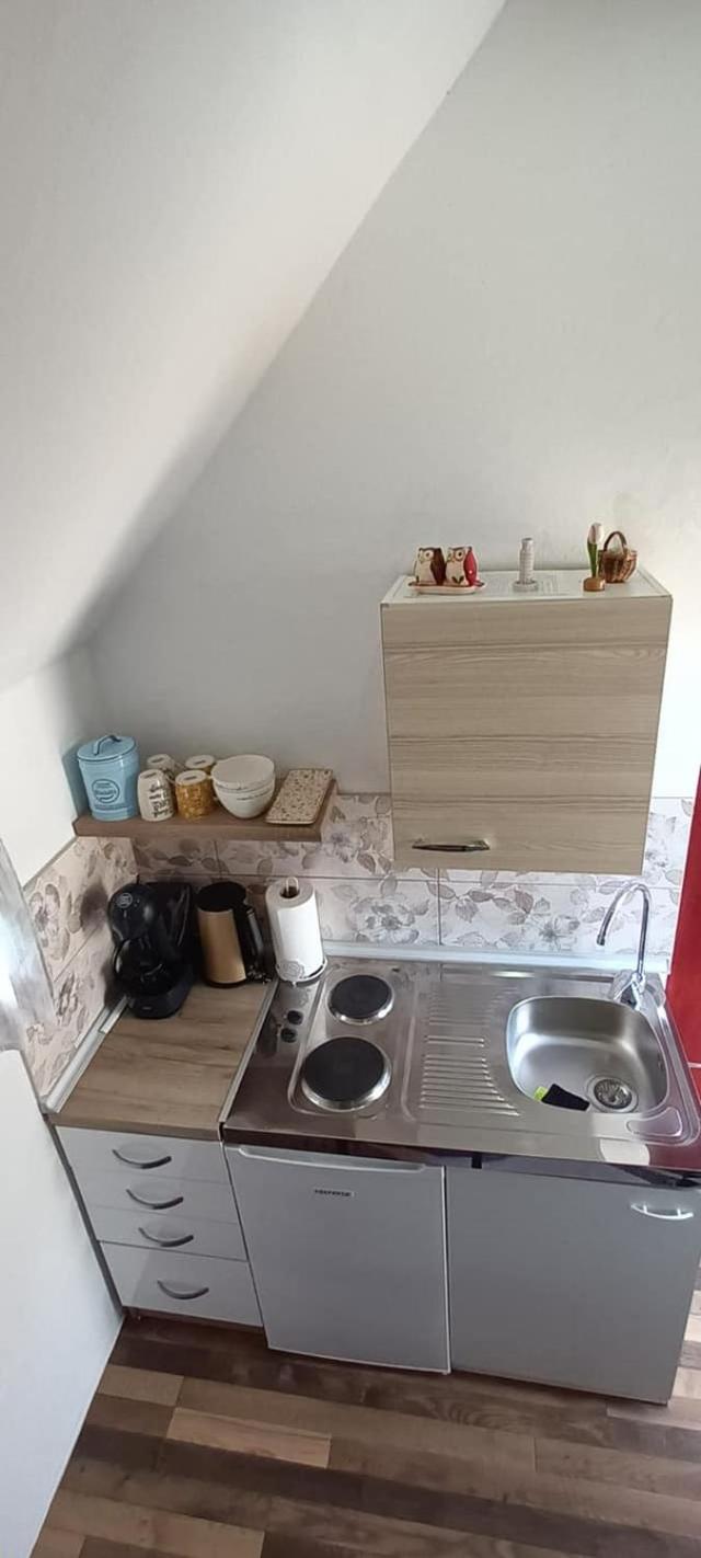 Mobile Home - Photo 24