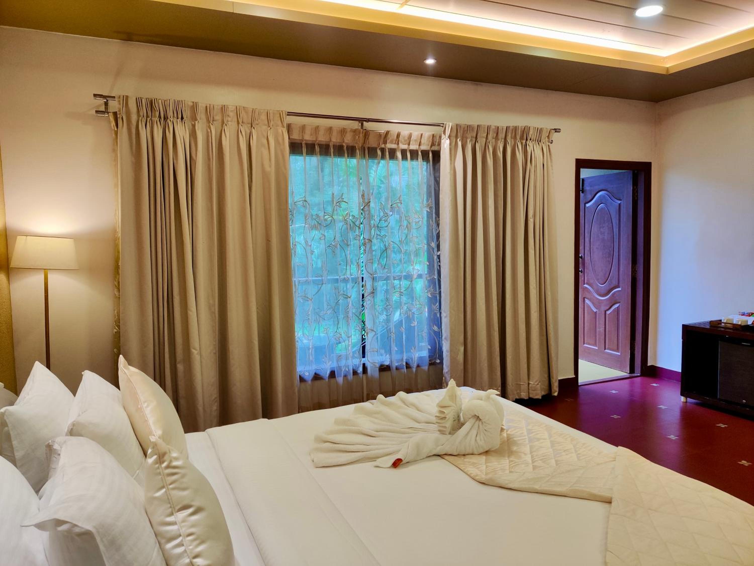 Superior King Room photo 1