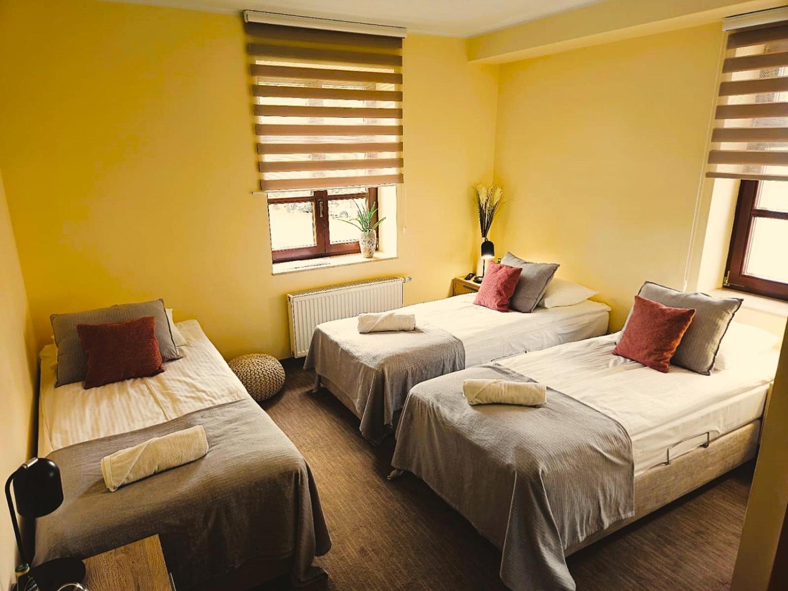 Classic Triple Room - Photo 4
