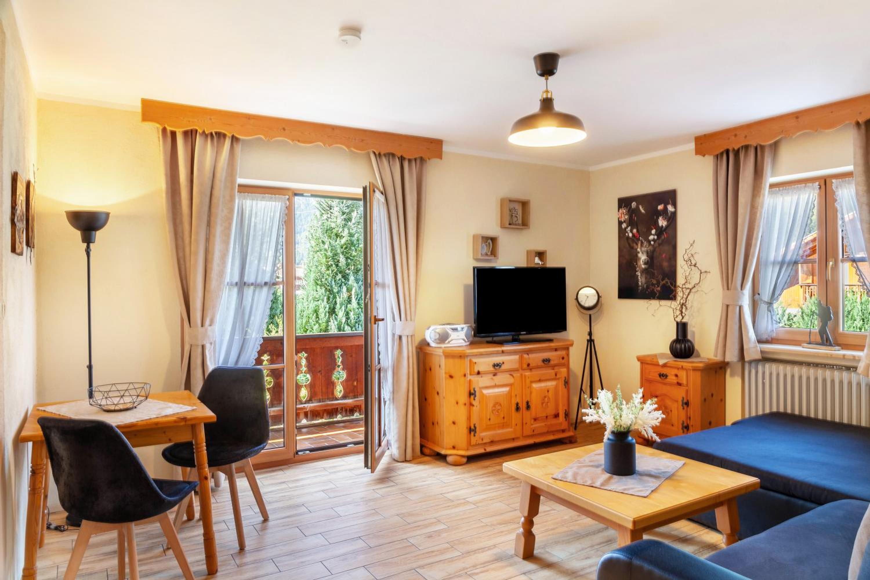 Superior One-Bedroom Apartment with Balcony