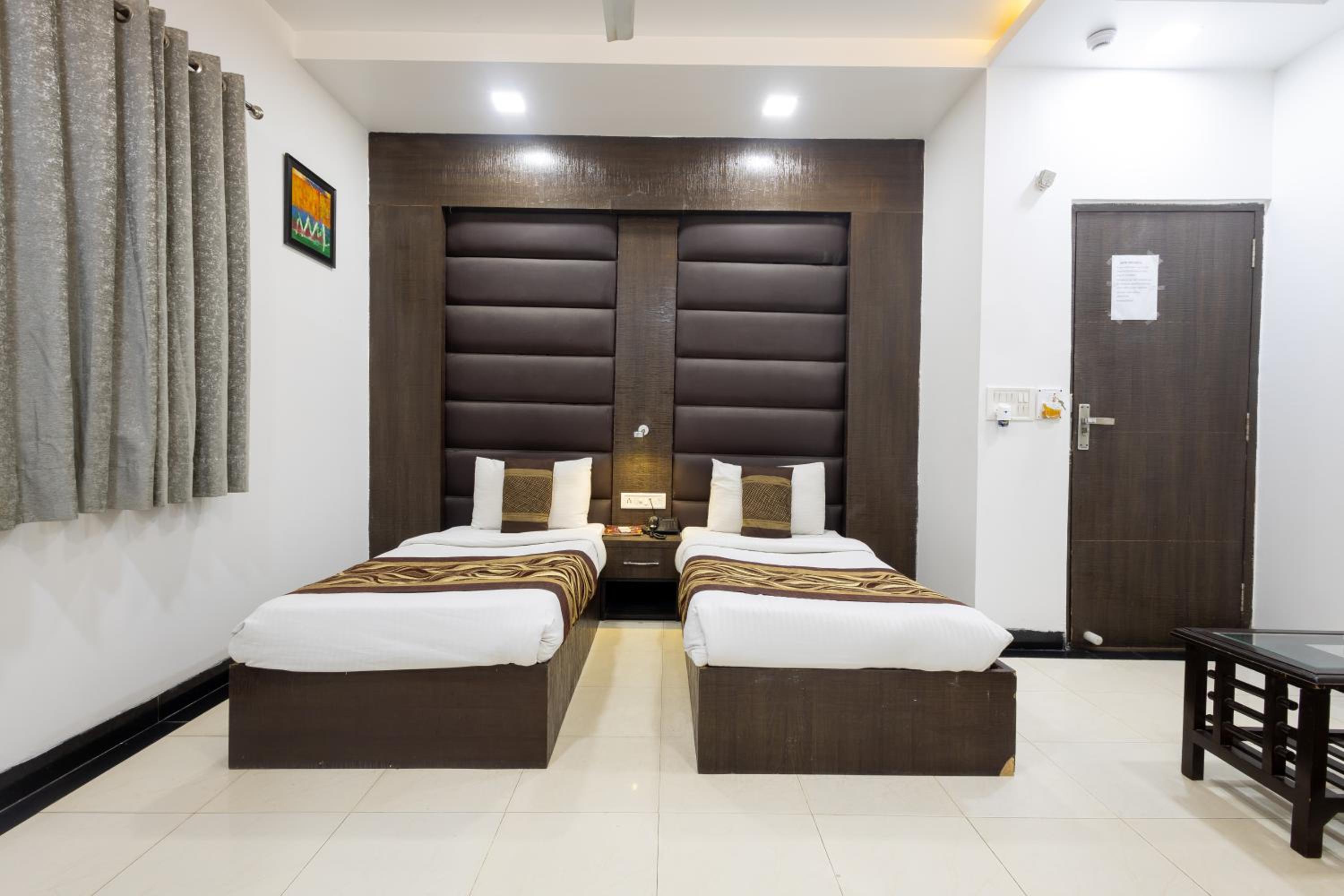 Premium Double or Twin Room photo 2