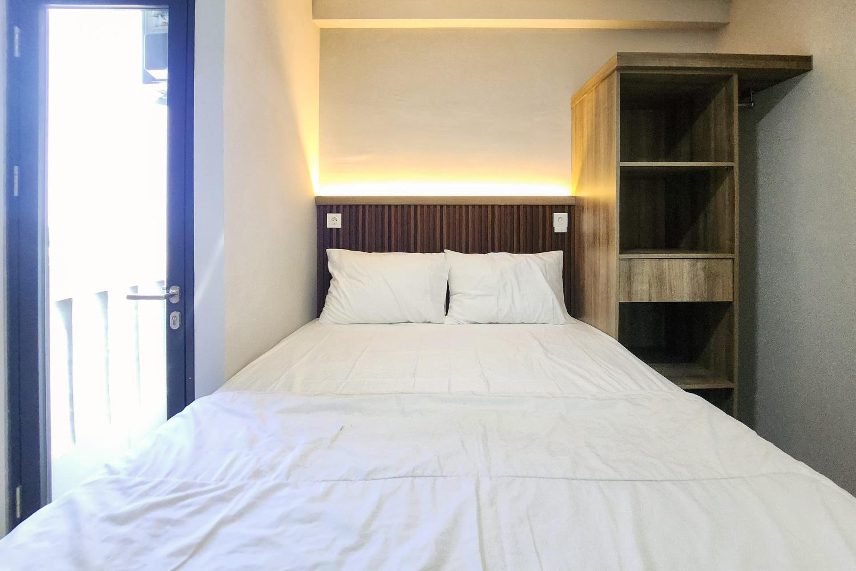 Studio Apartment photo 1