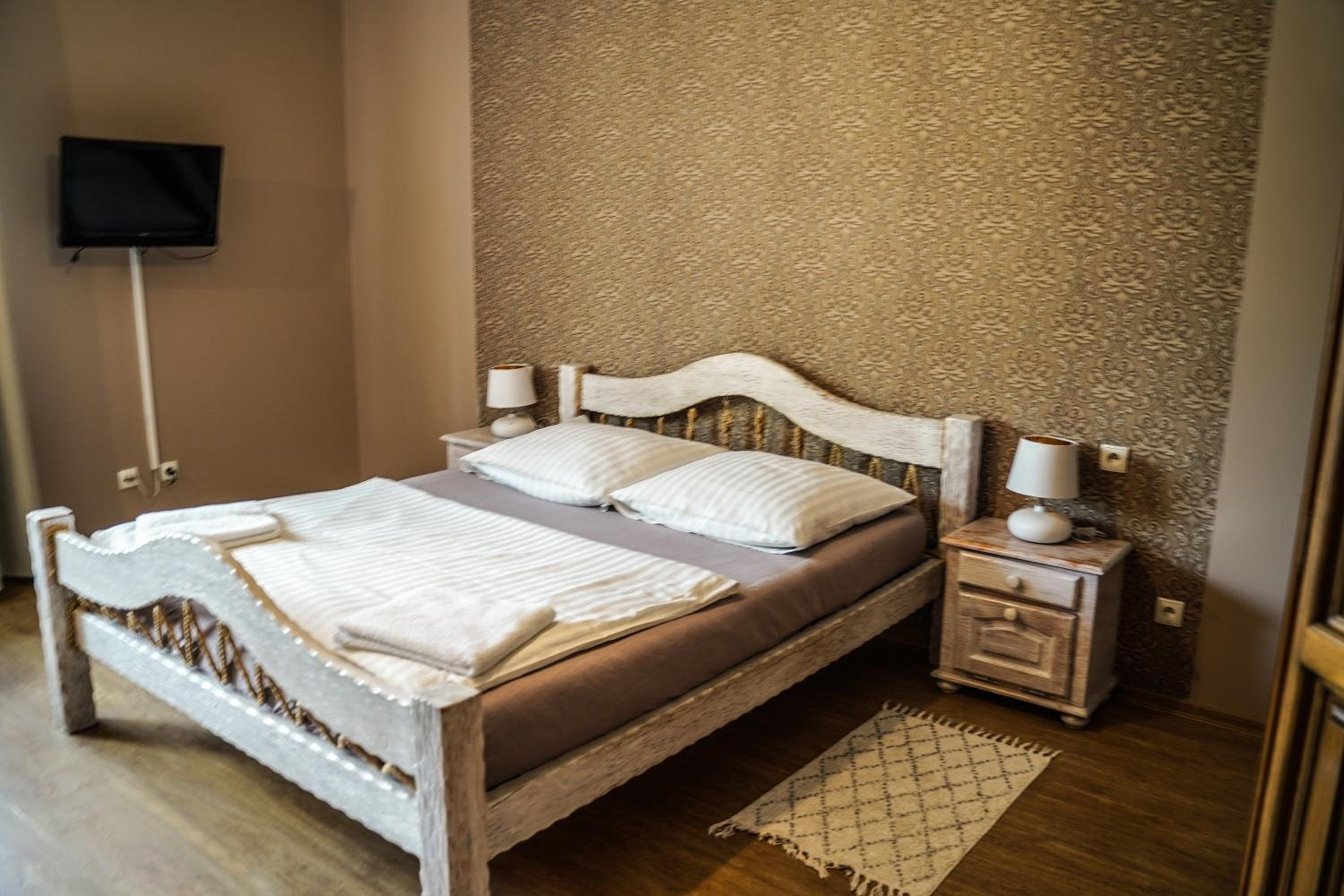 Large Double Room