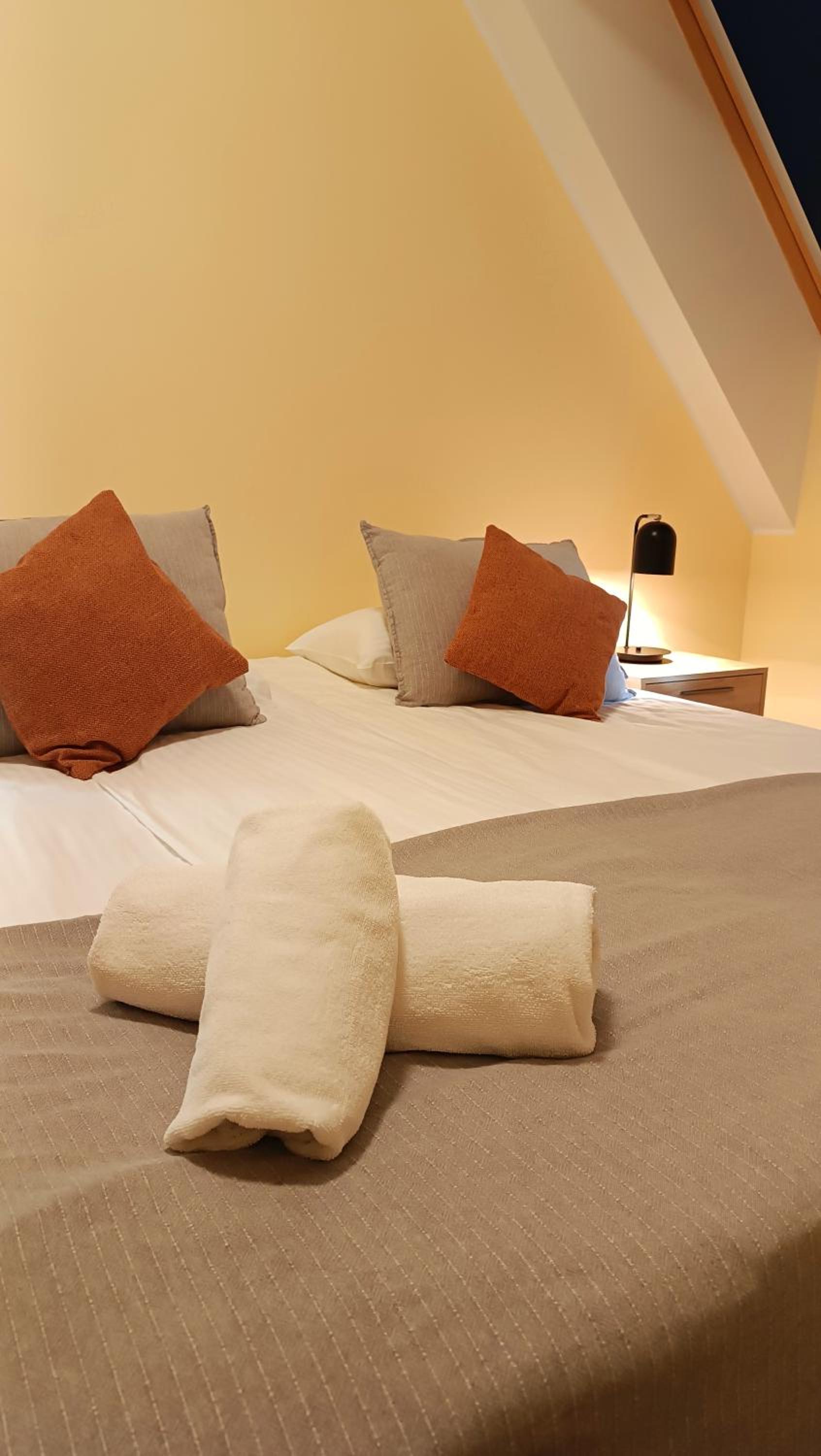 Double or Twin Room - Photo 5
