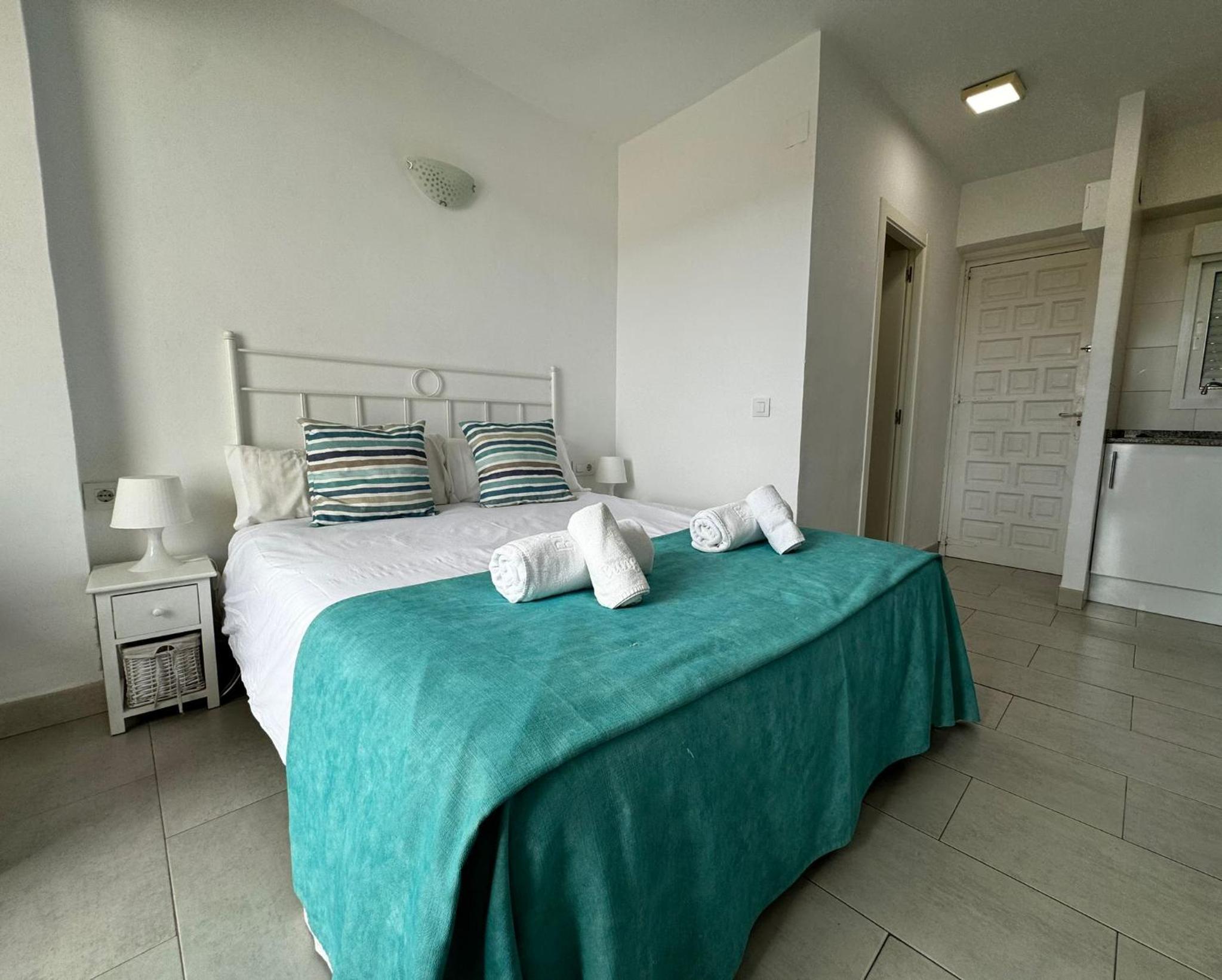 Estudio con terraza