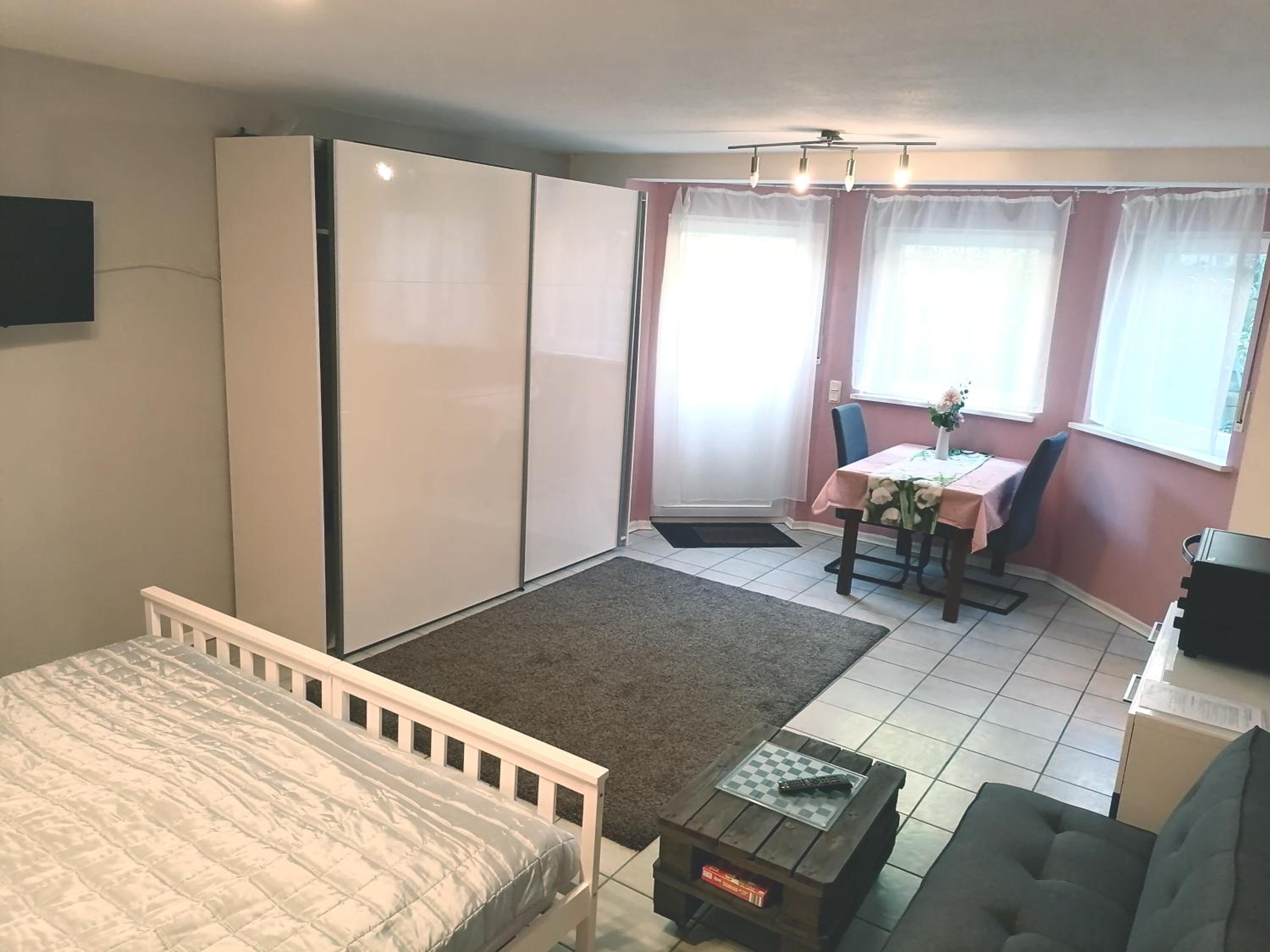 One-Bedroom Apartment photo 3