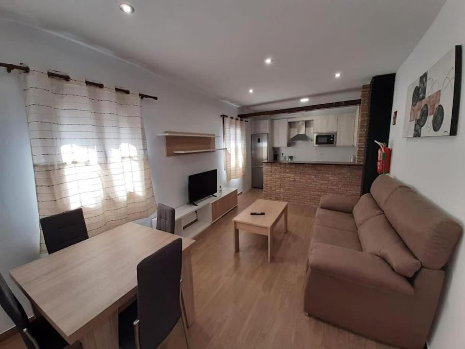 Three-Bedroom House - Photo 1