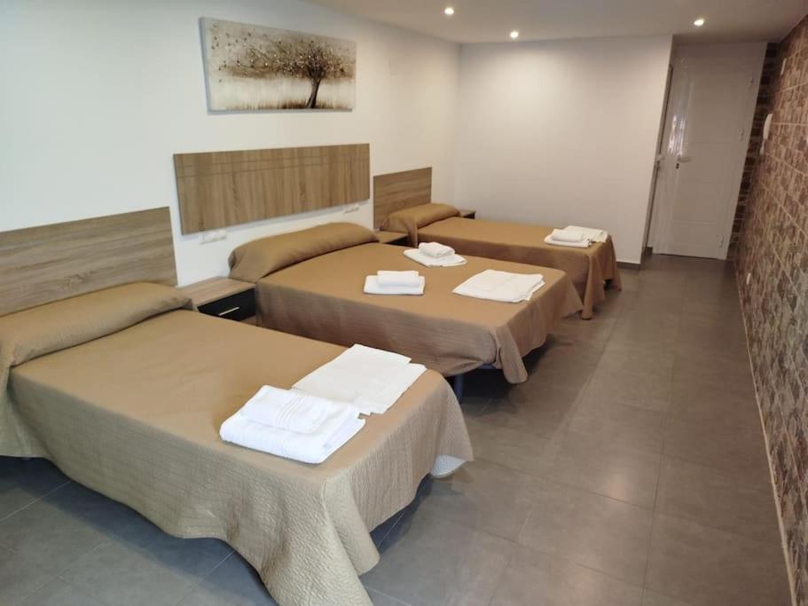 Three-Bedroom House - Photo 32