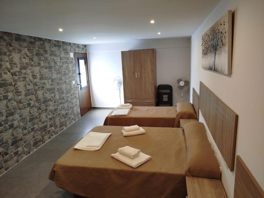 Three-Bedroom House - Photo 30