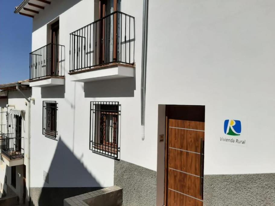 Three-Bedroom House - Photo 29