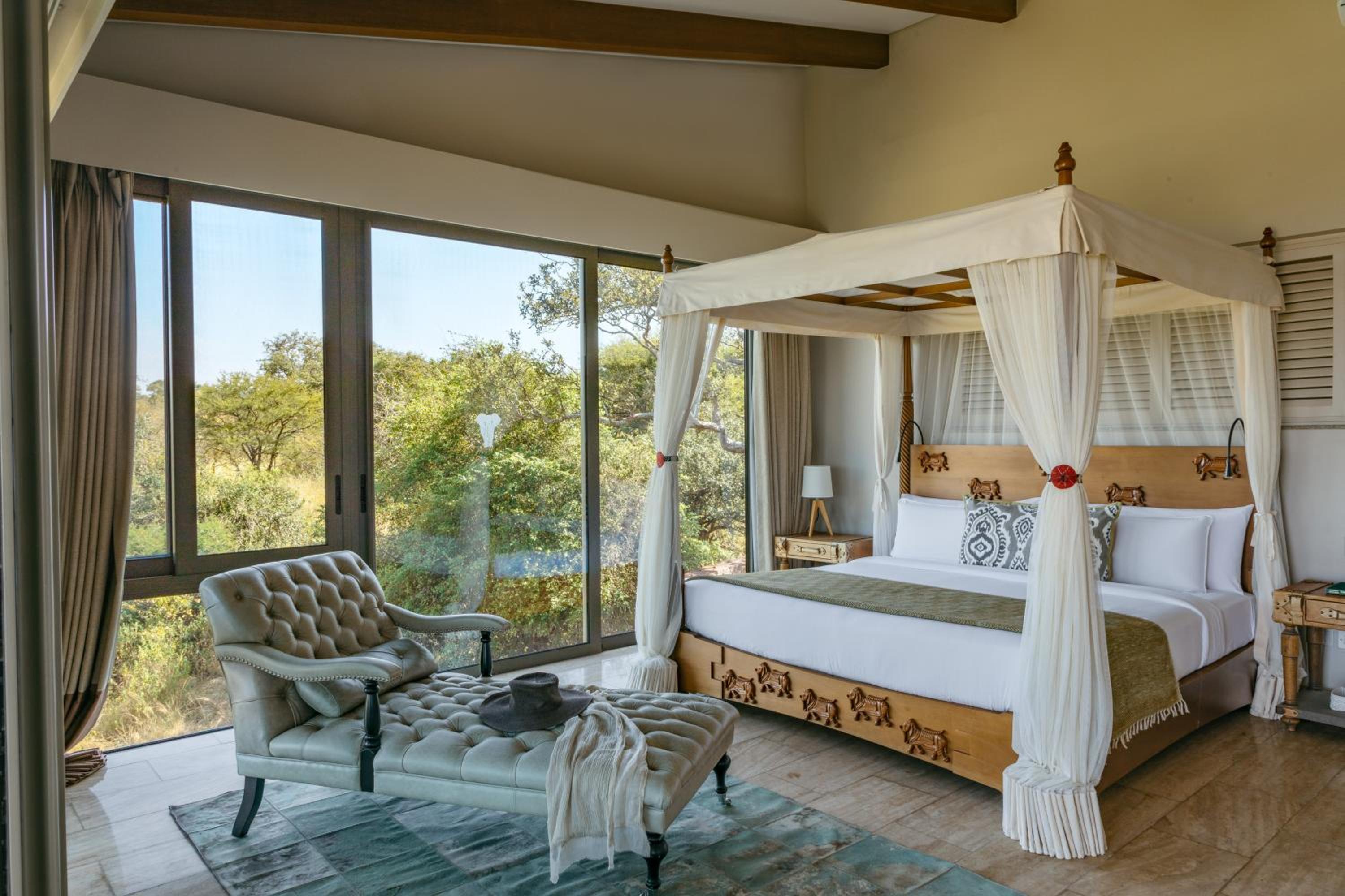 1-BEDROOM SUITE LAGOON VIEW photo 2