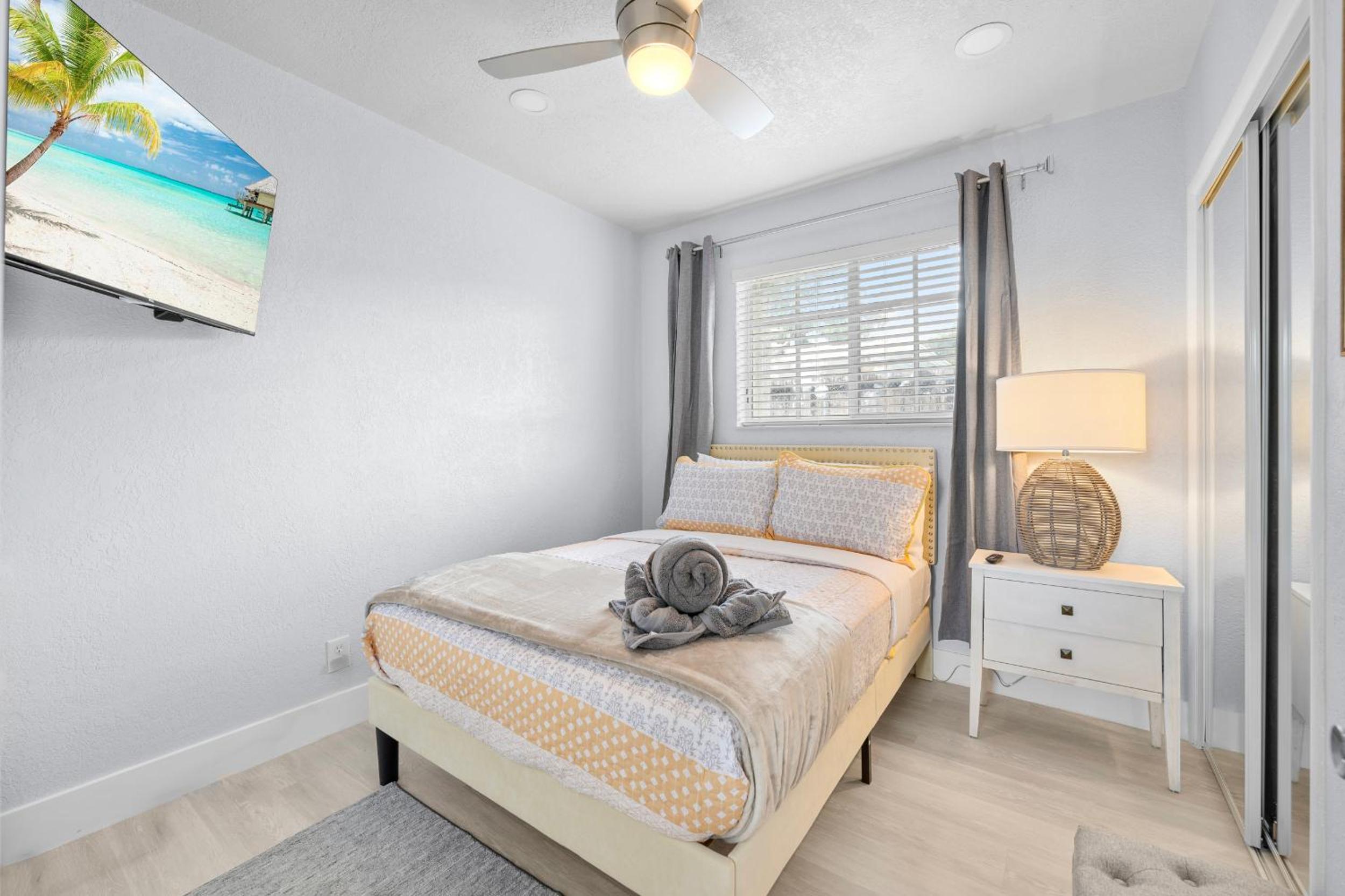 Three-Bedroom House photo 2