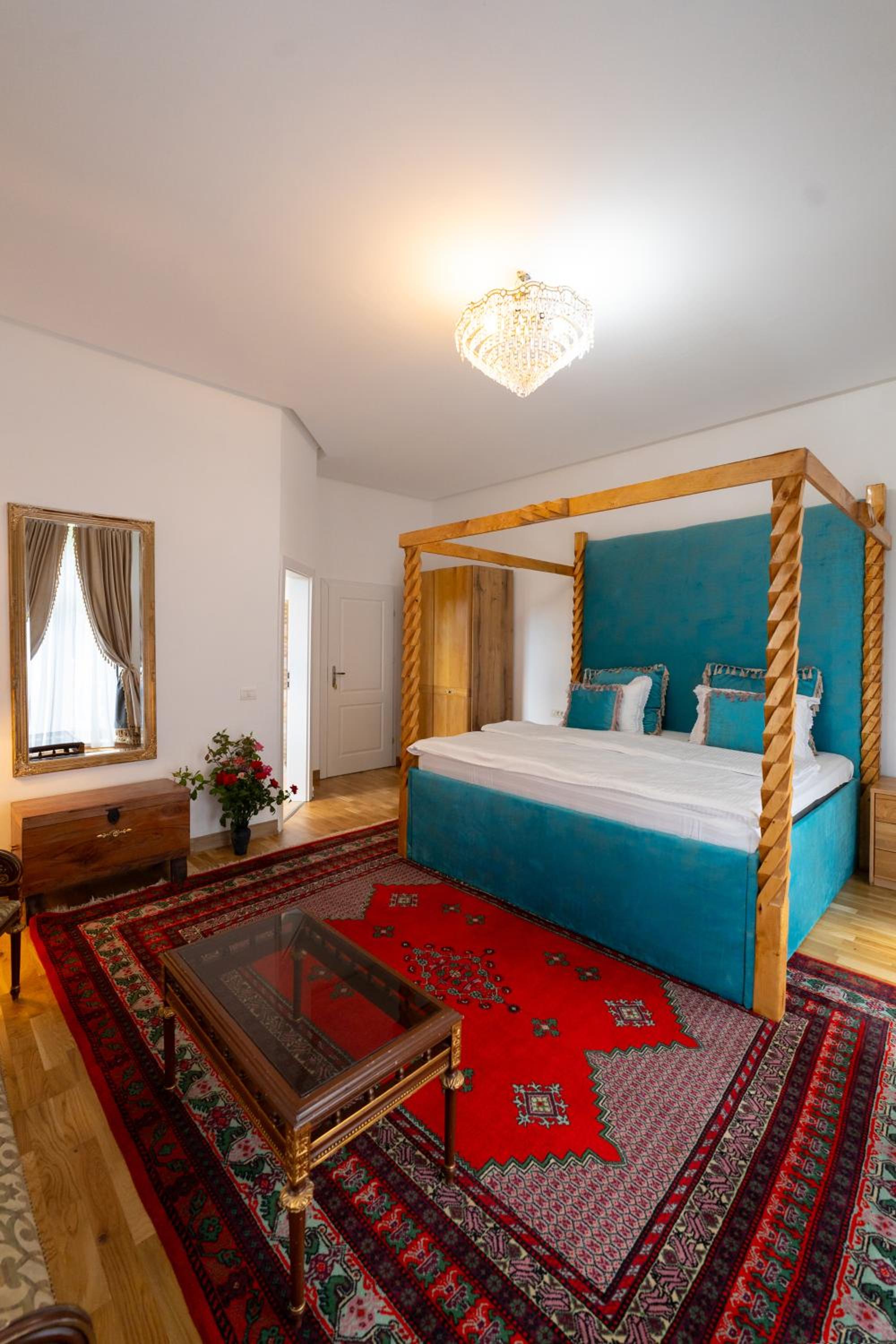 King Room with Balcony photo 1