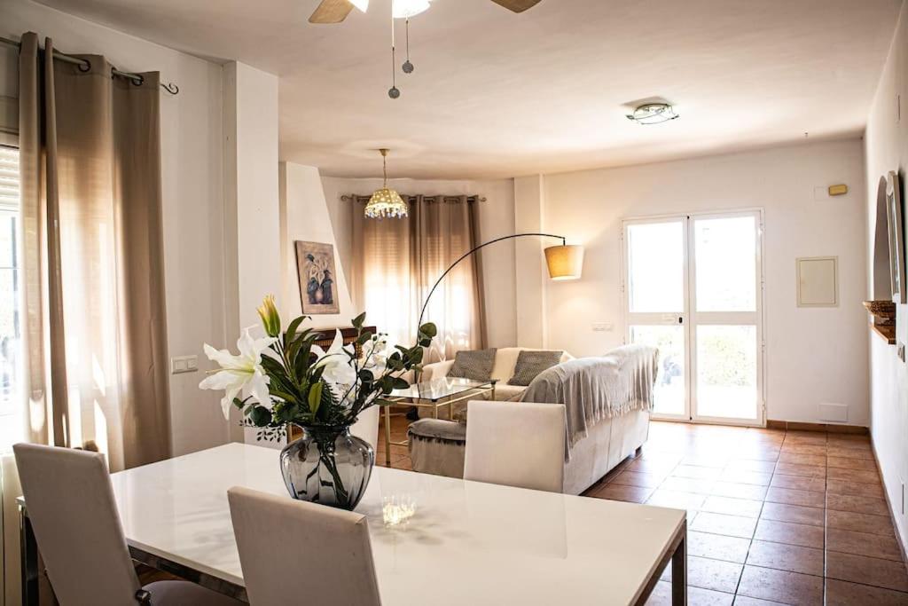 Apartamento con Balcón