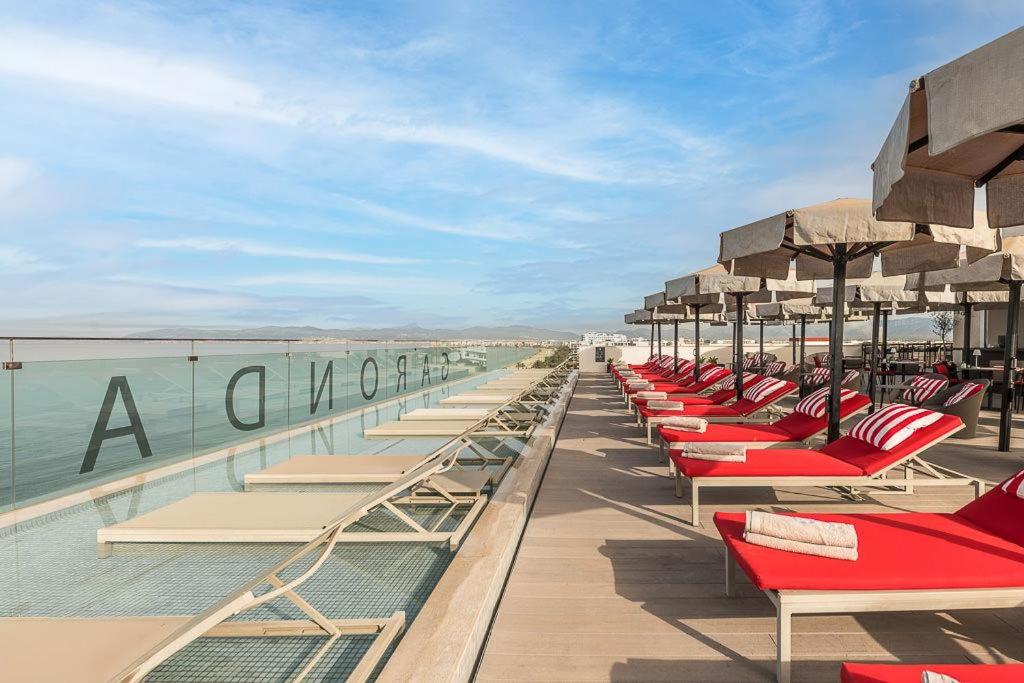 Double or Twin Room with Side Sea View