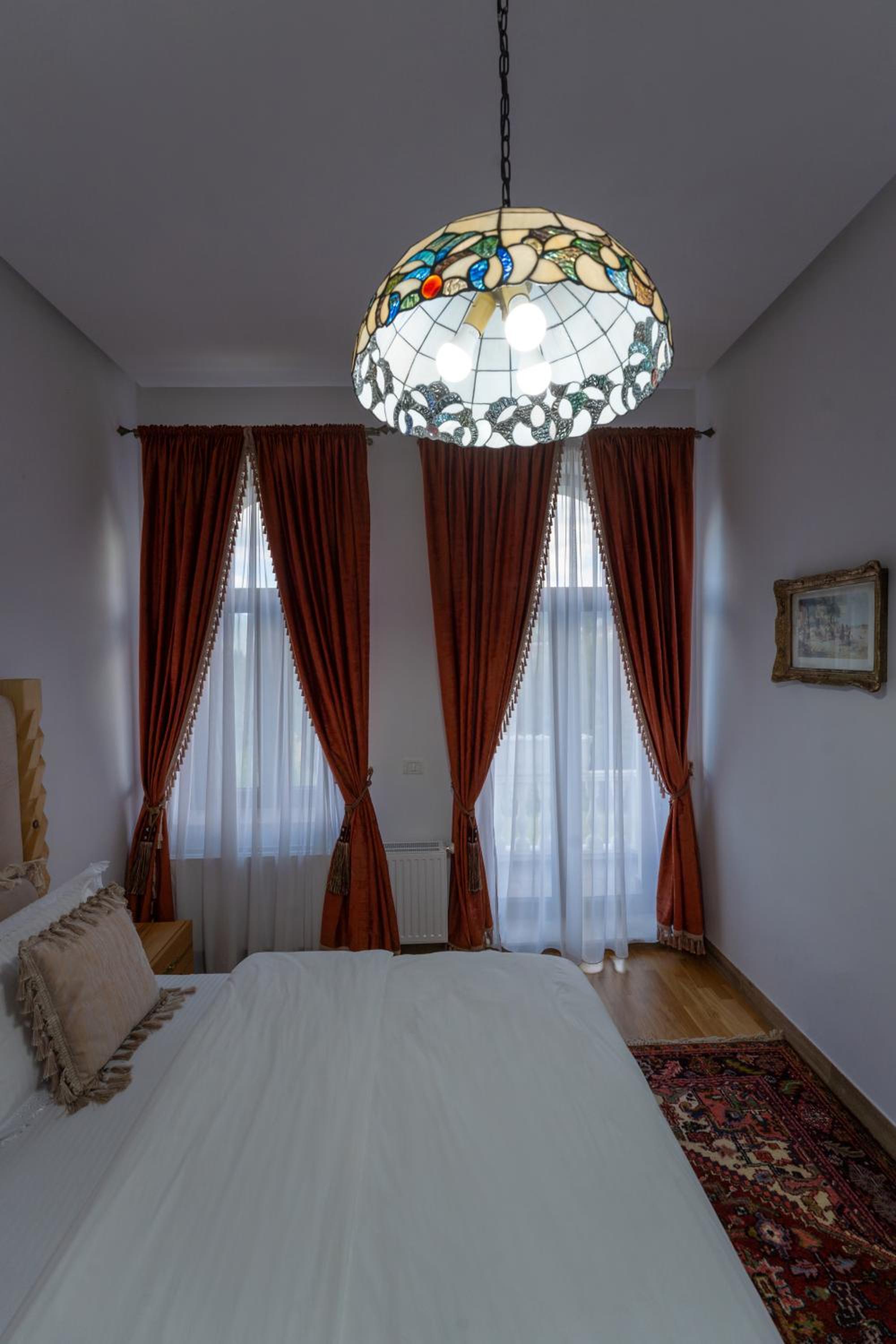 Two-Bedroom Apartment with Mountain View photo 3