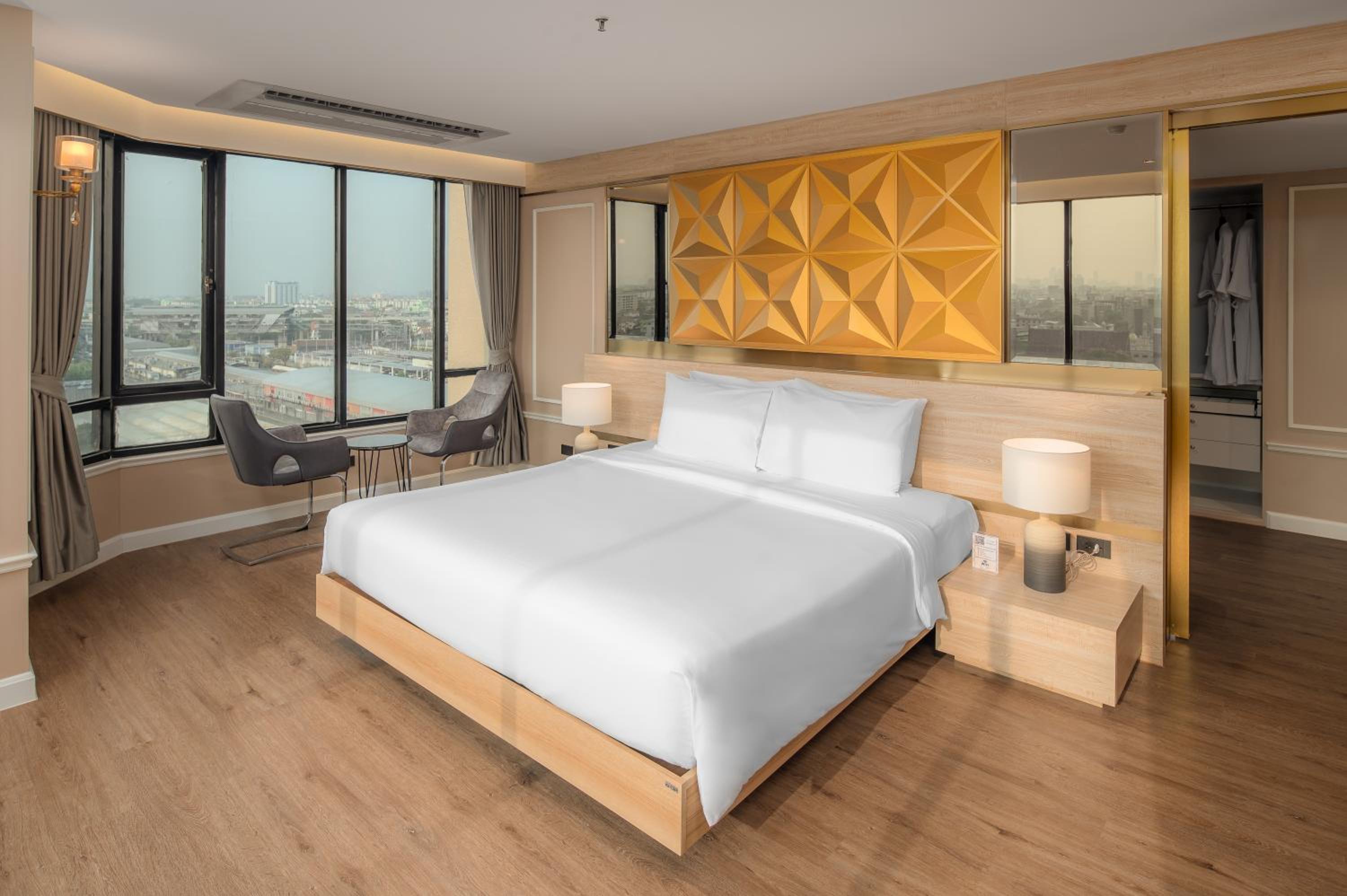 Suite with City View