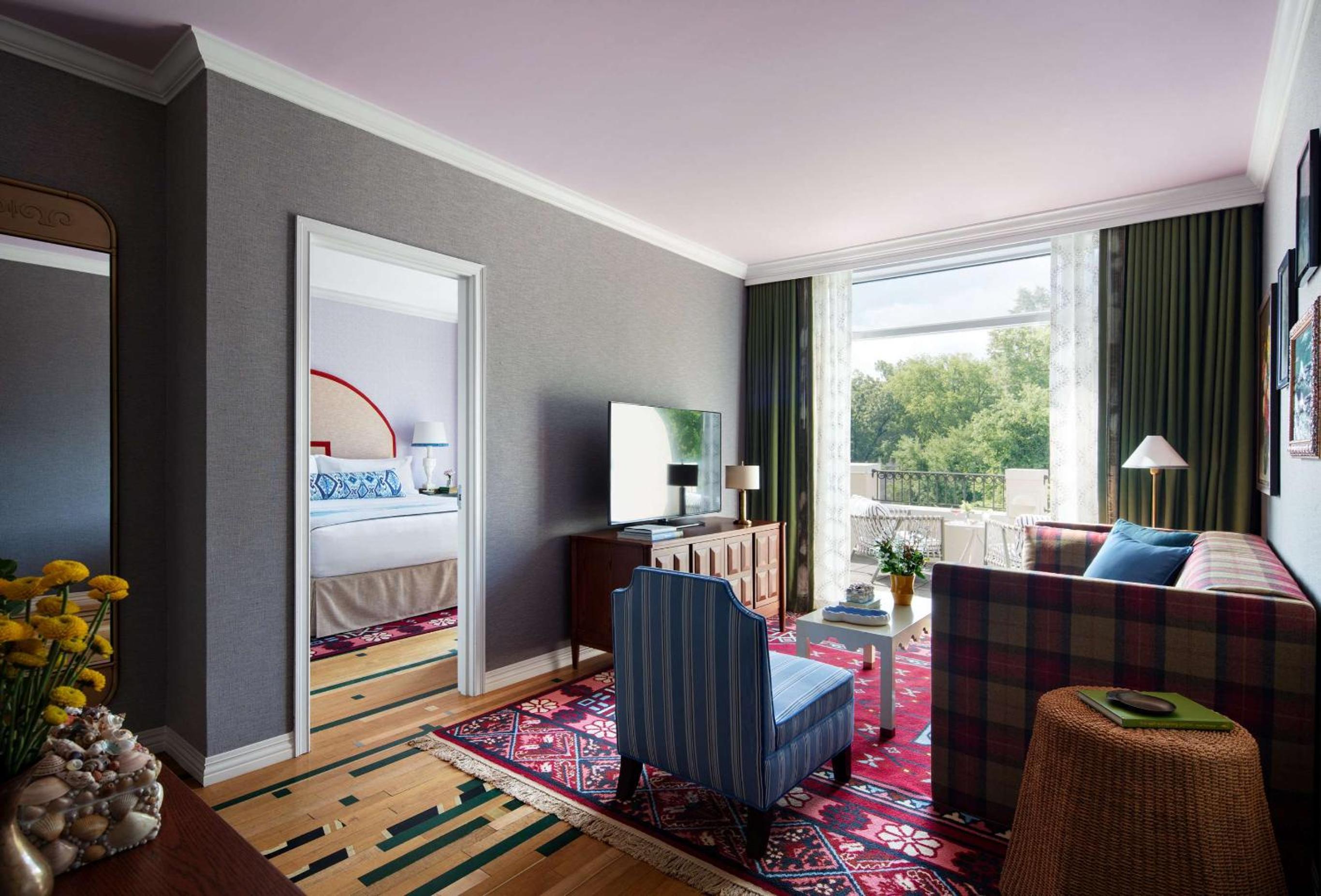 Graduate King Suite at Graduate by Hilton Chapel Hill in Chapel Hill