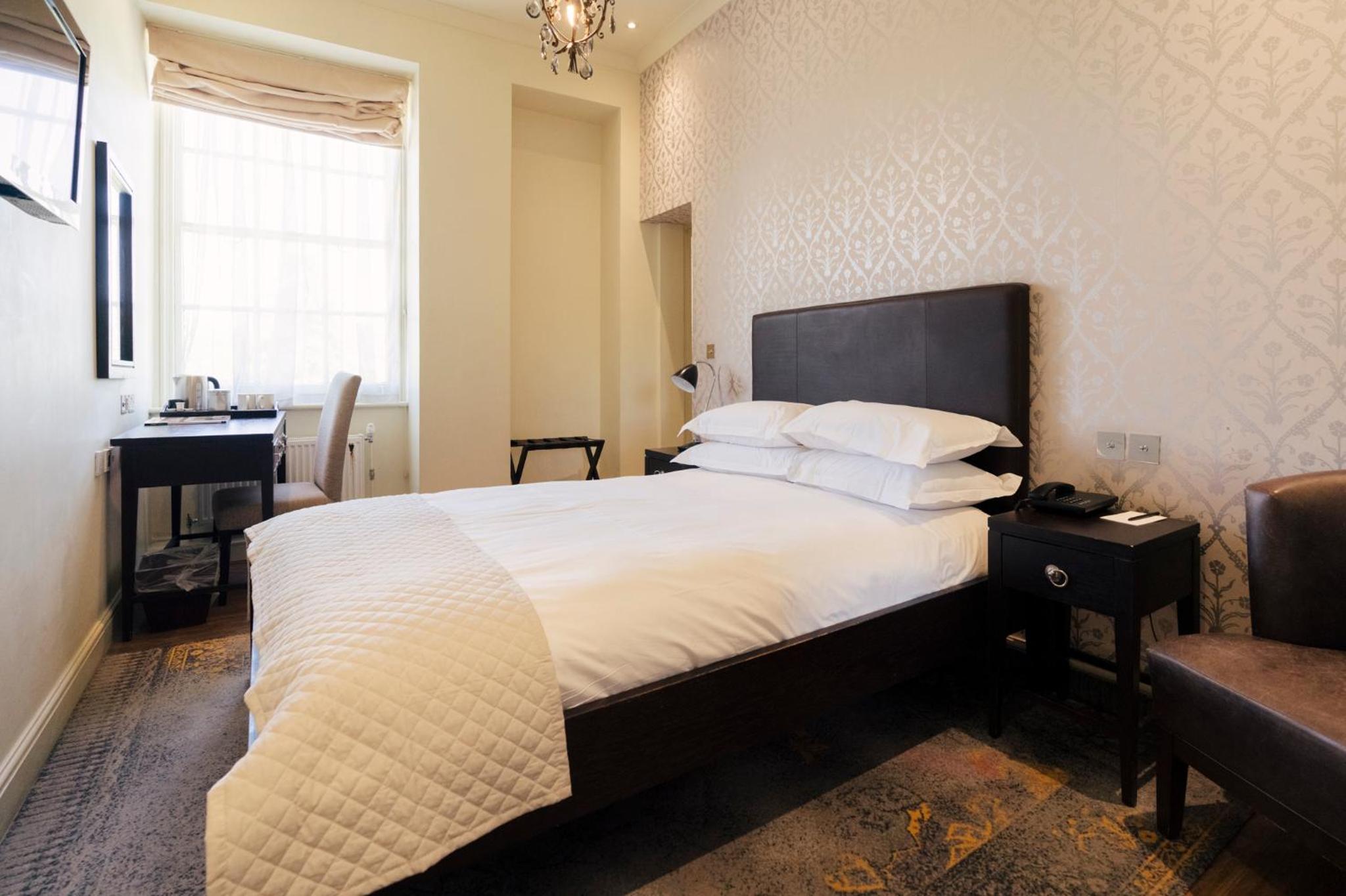 Standard Double Room - Photo 1