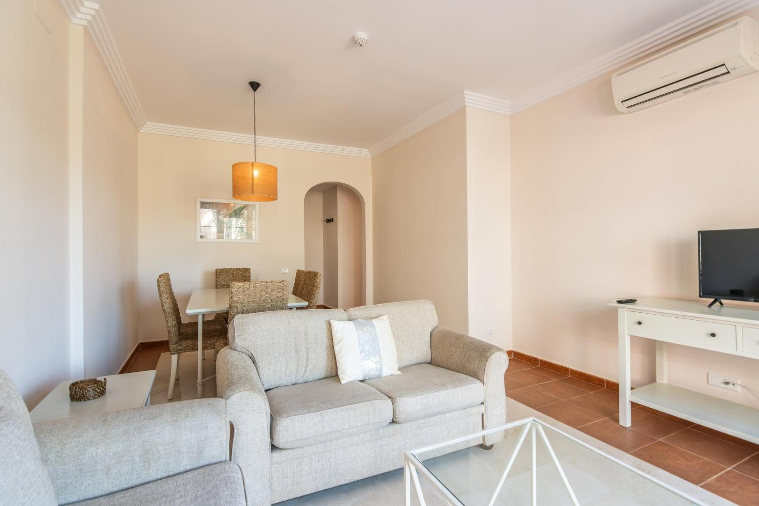 Apartamento de Dos Habitaciones con Terraza