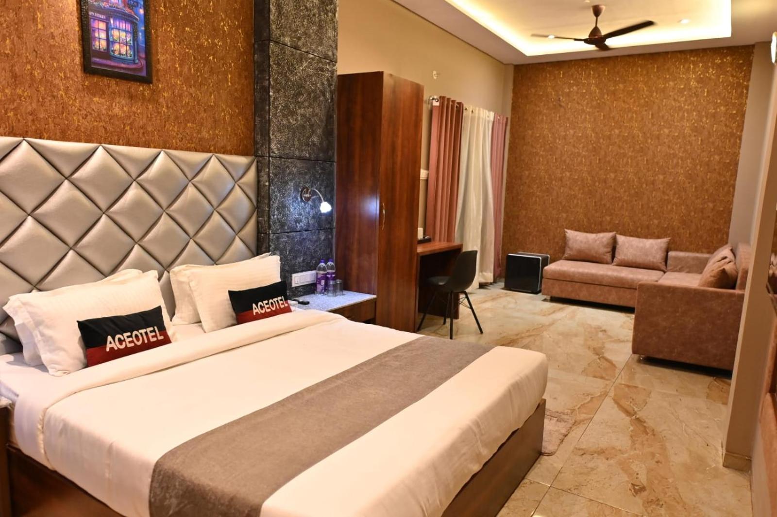 Large Double Room